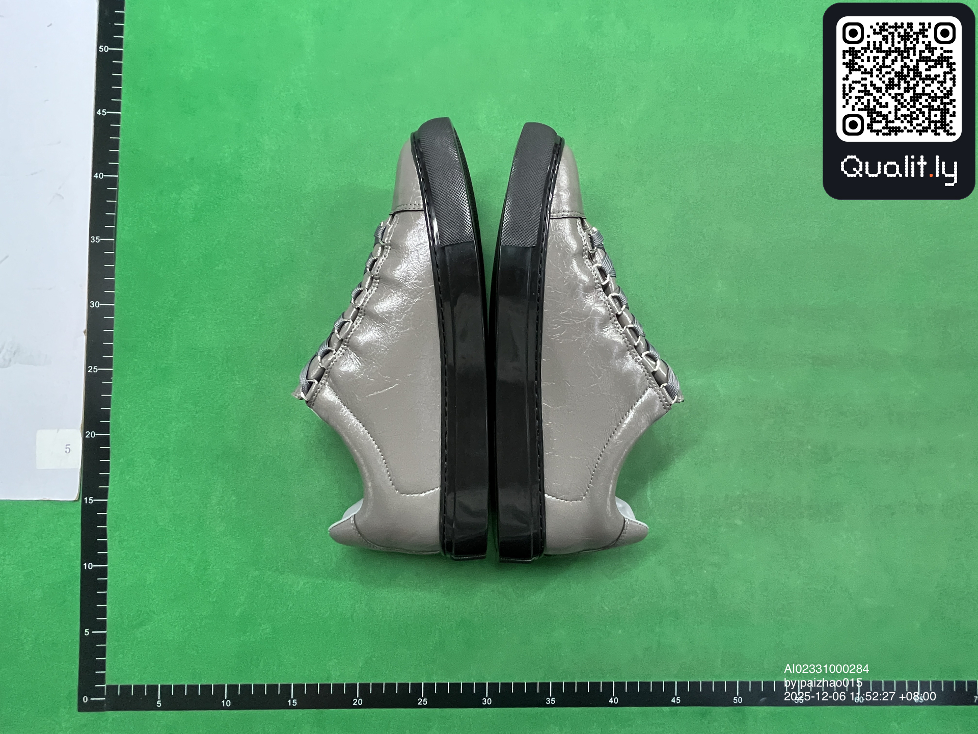 Sneakers — QC-foto 3 av 6