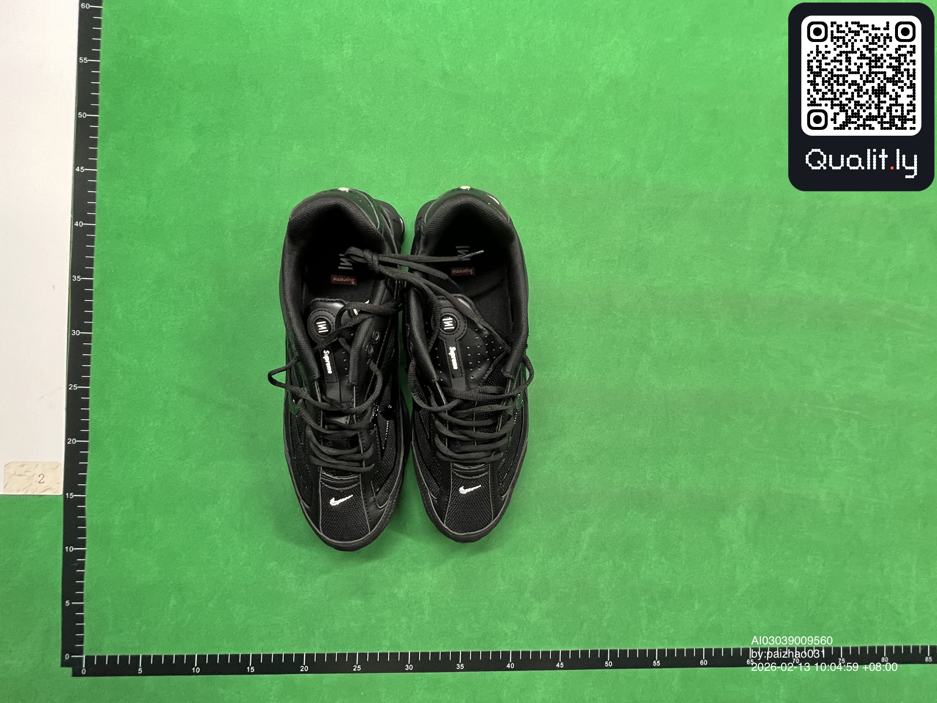 Sneakers QC photo 1 of 6