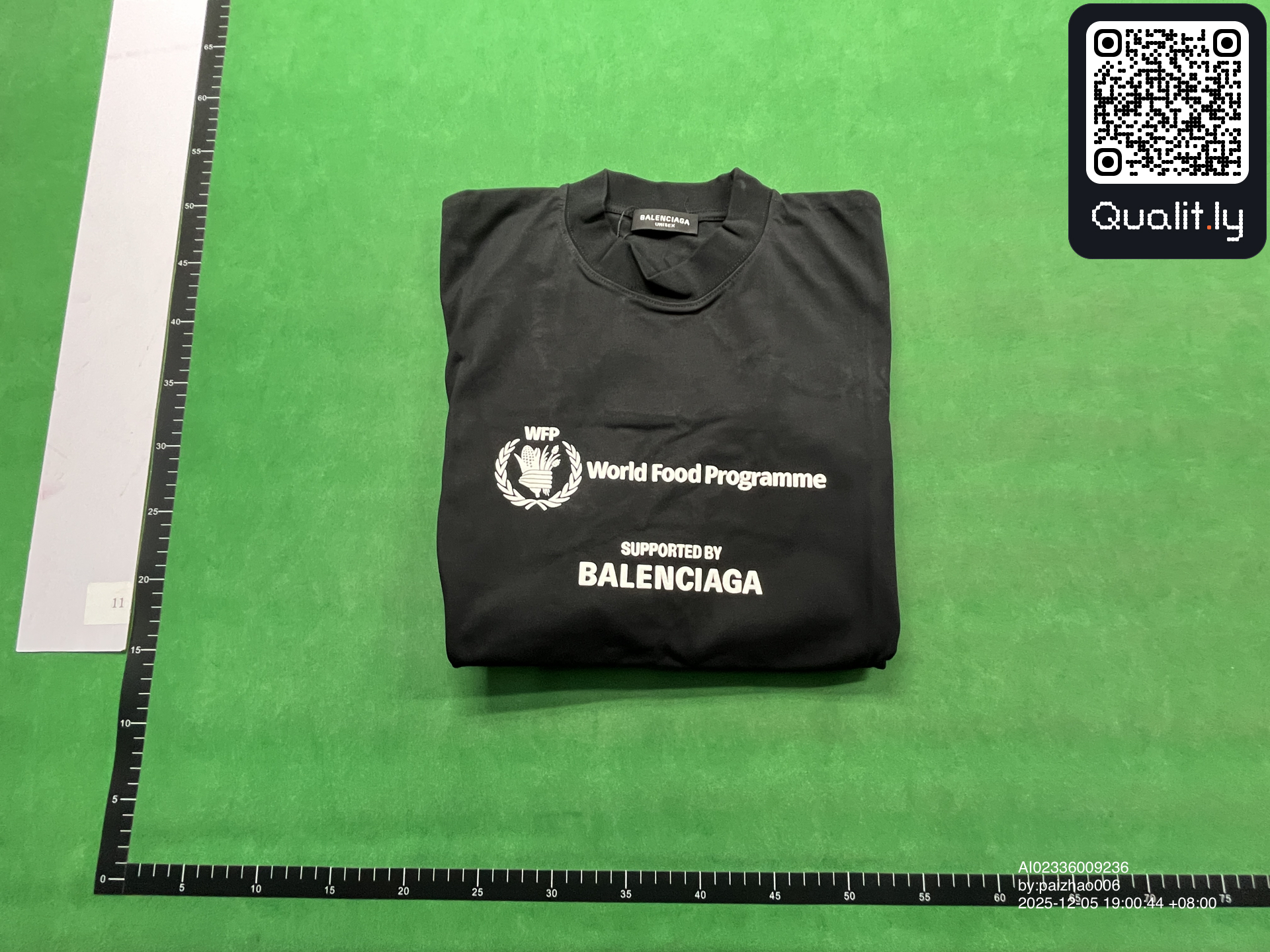 T-shirt — foto QC 1 de 4