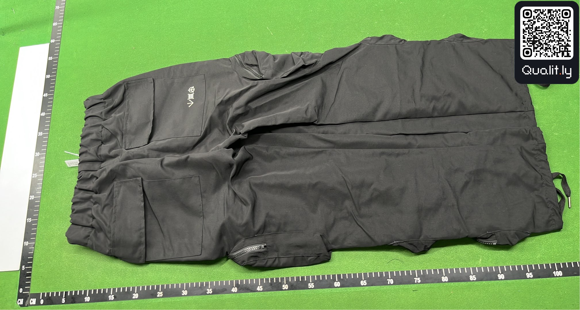 Pants QC photo 3 of 54