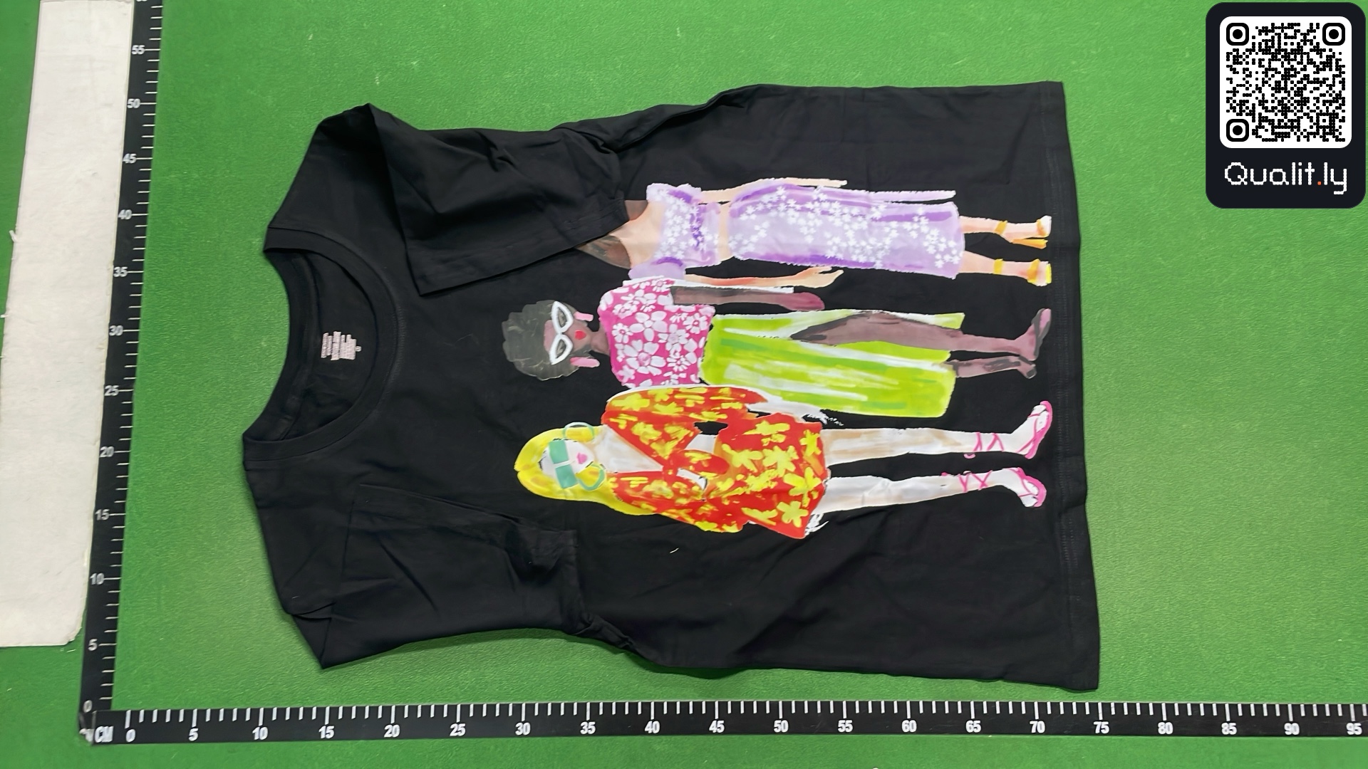 T恤 QC 照片 2 / 4