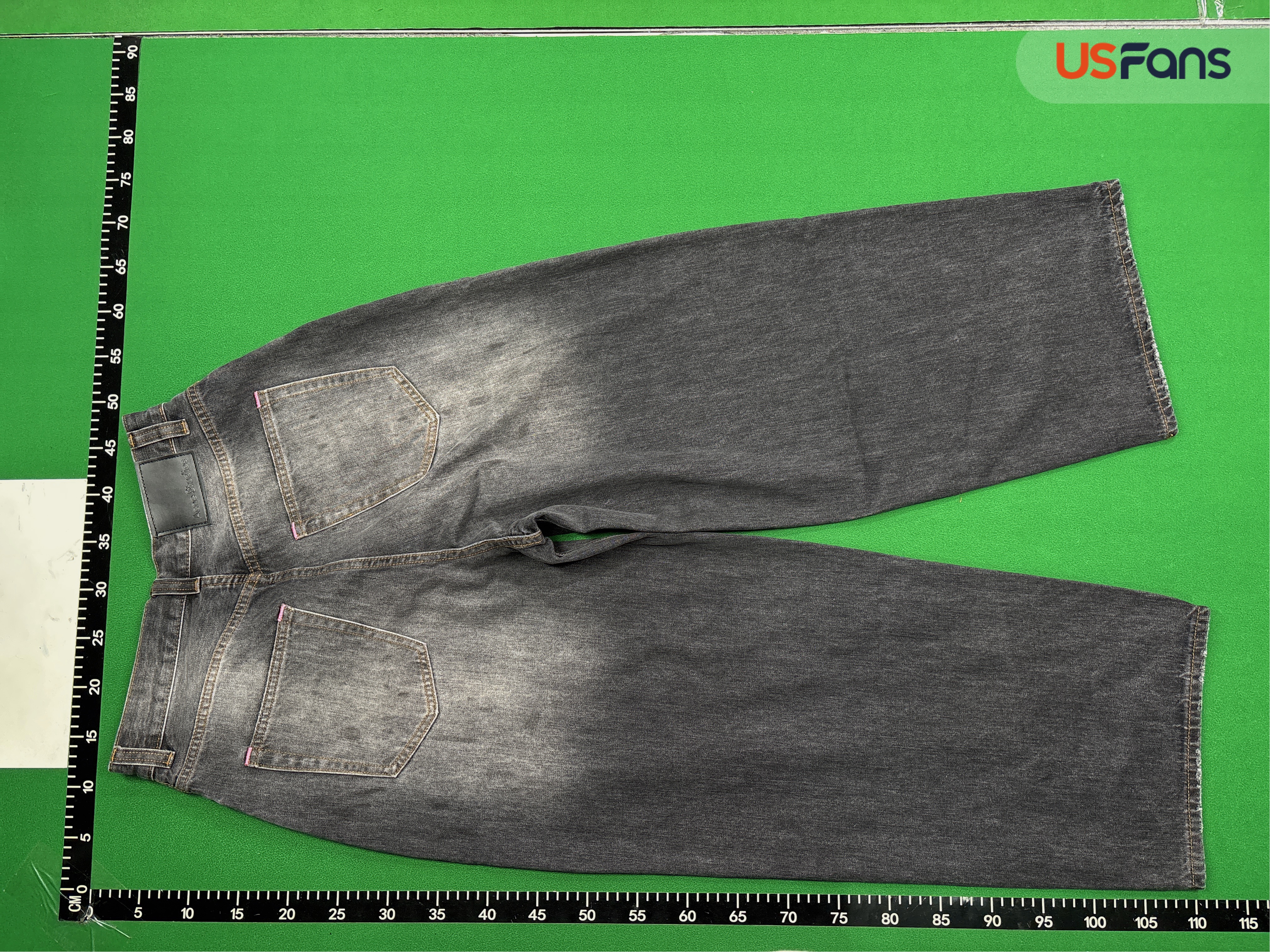 Jeans — QC-foto 3 av 4