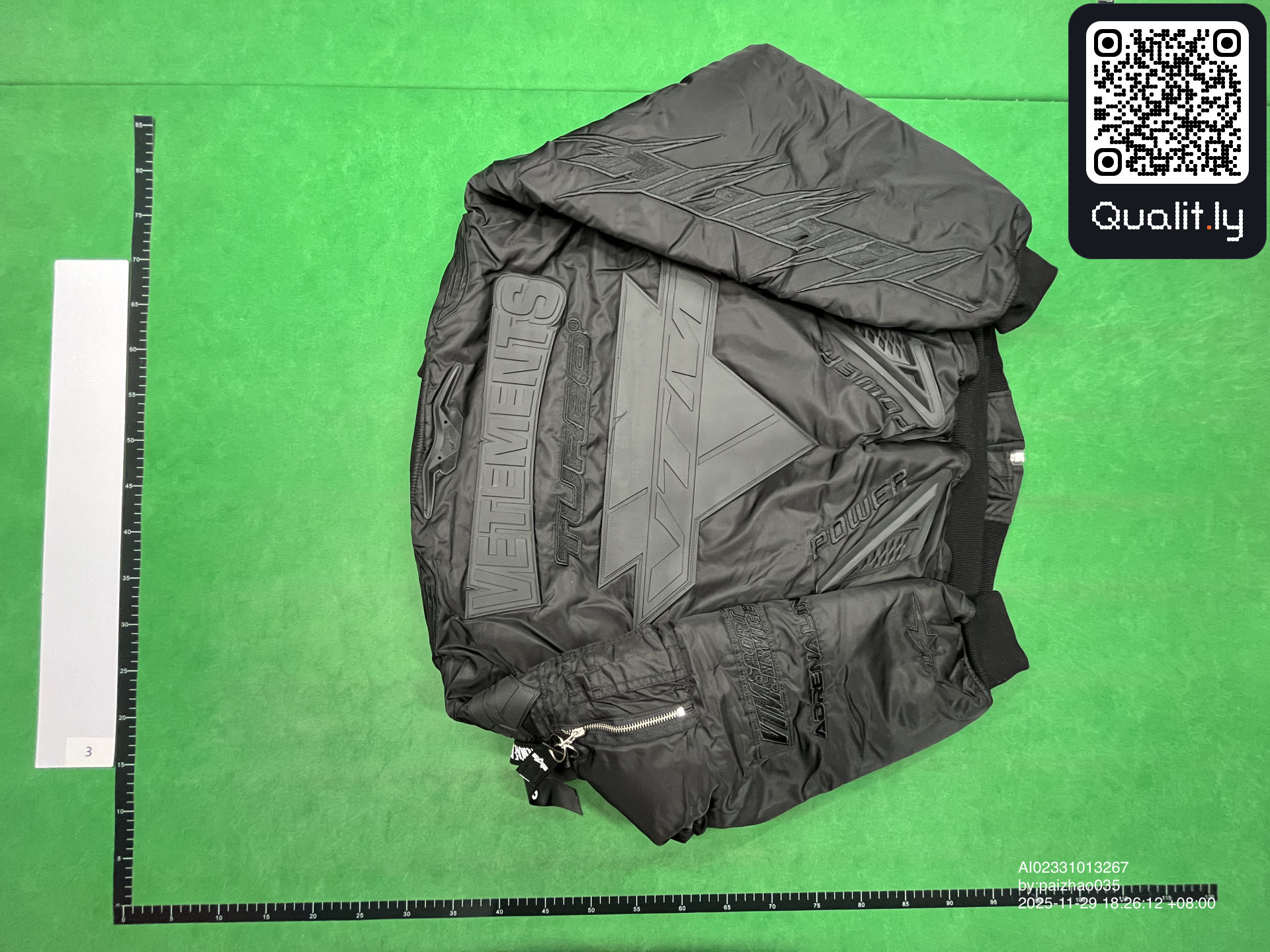 夹克 QC 照片 2 / 32