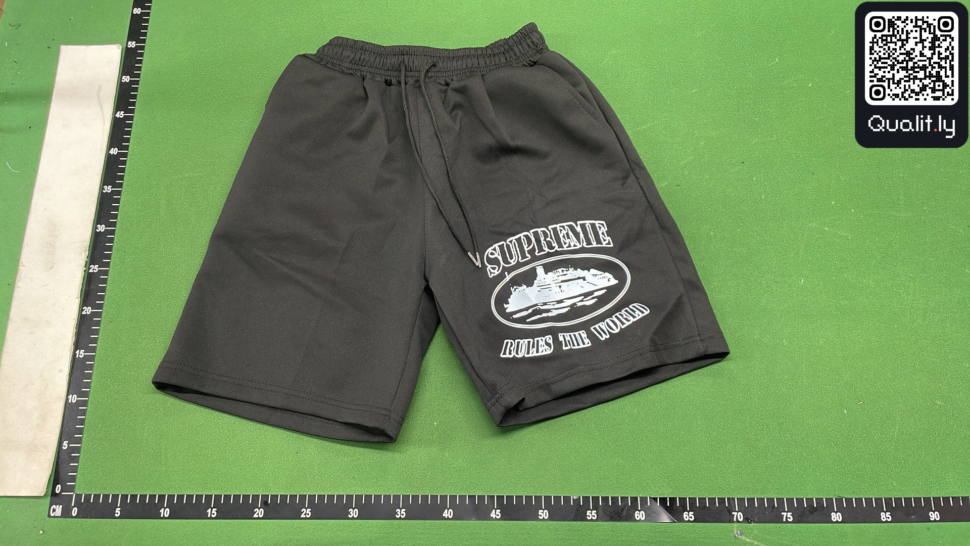 Shorts QC photo 2 of 20