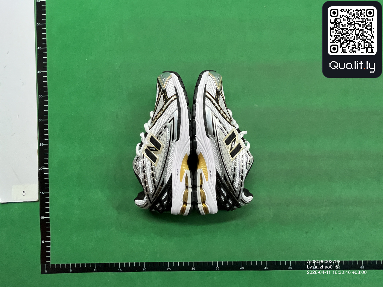 Sneakers — QC-foto 2 av 6