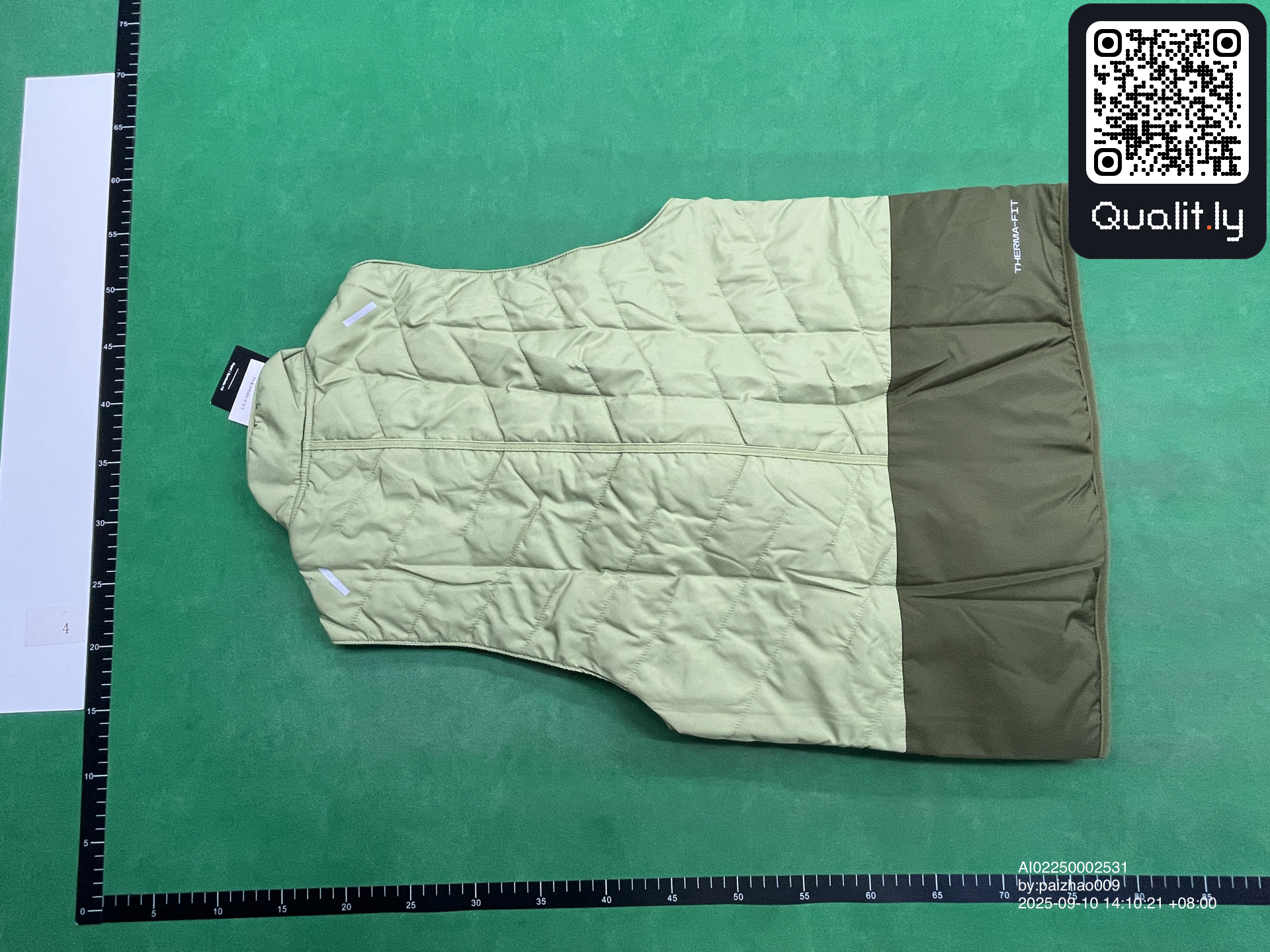 夹克 QC 照片 2 / 32