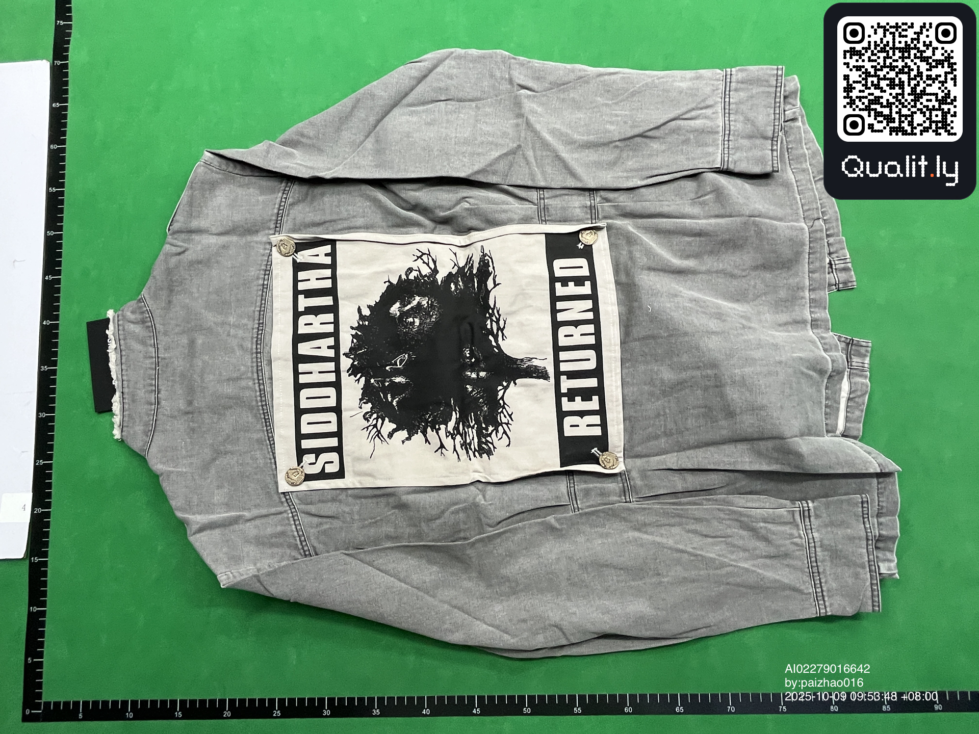 Jacke — QC-Foto 2 von 24
