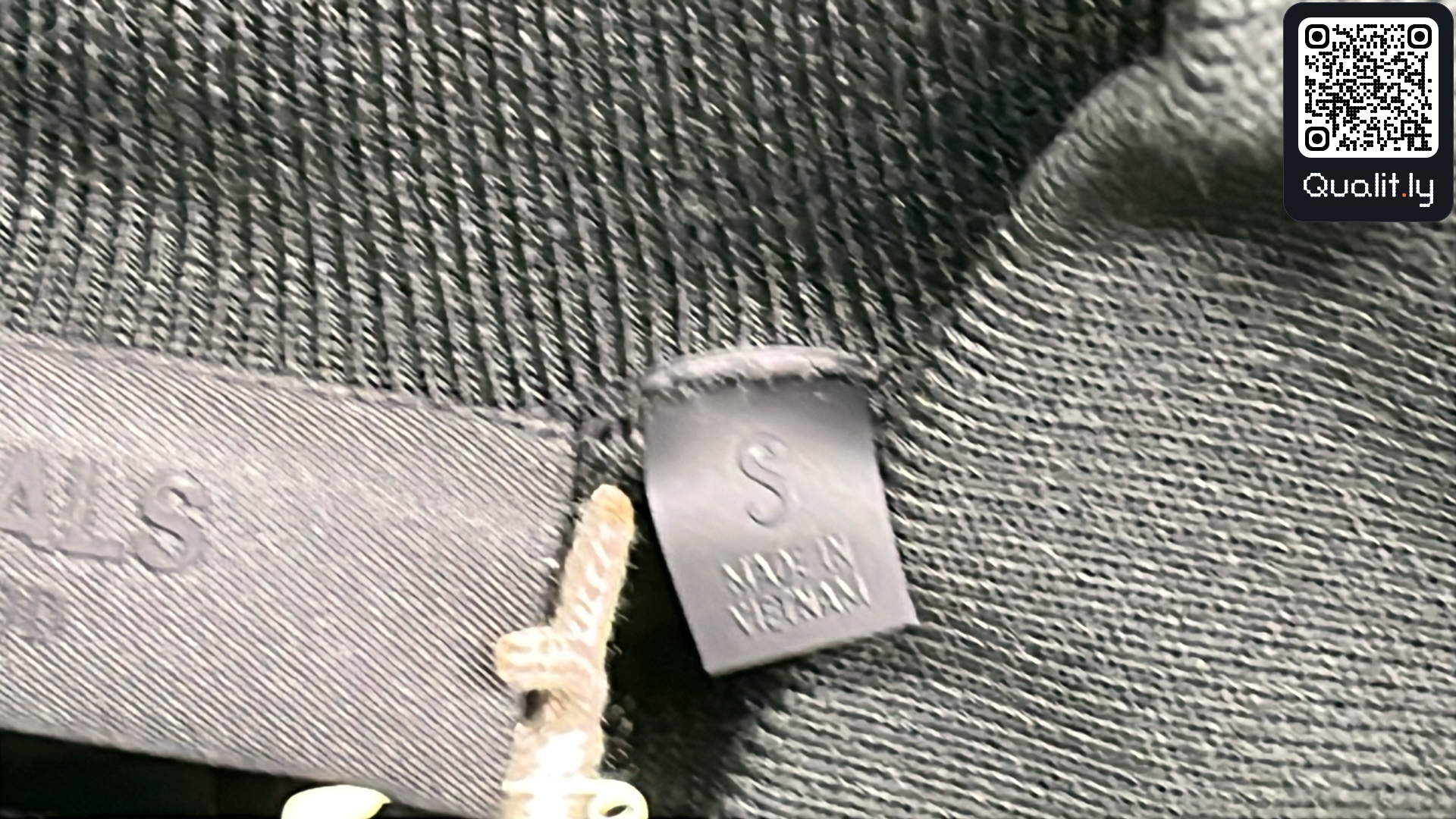 Sweatshirt QC photo 1 of 18