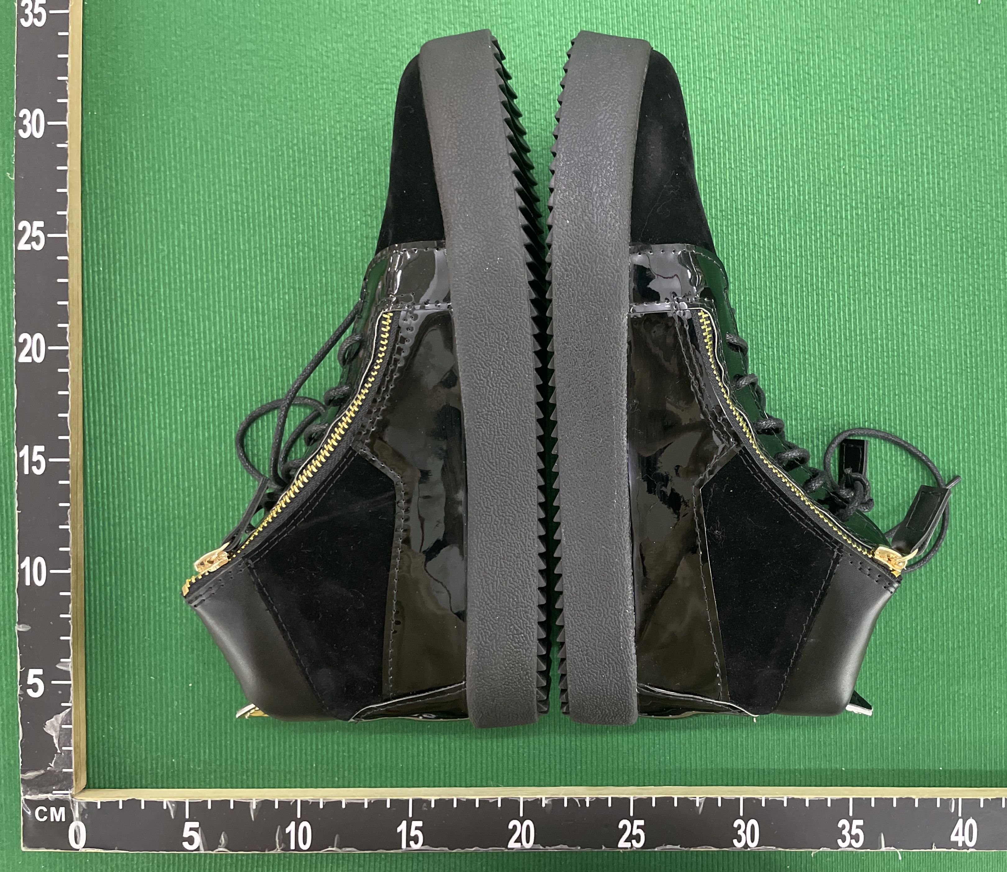 Sneakers — QC-foto 2 van 118