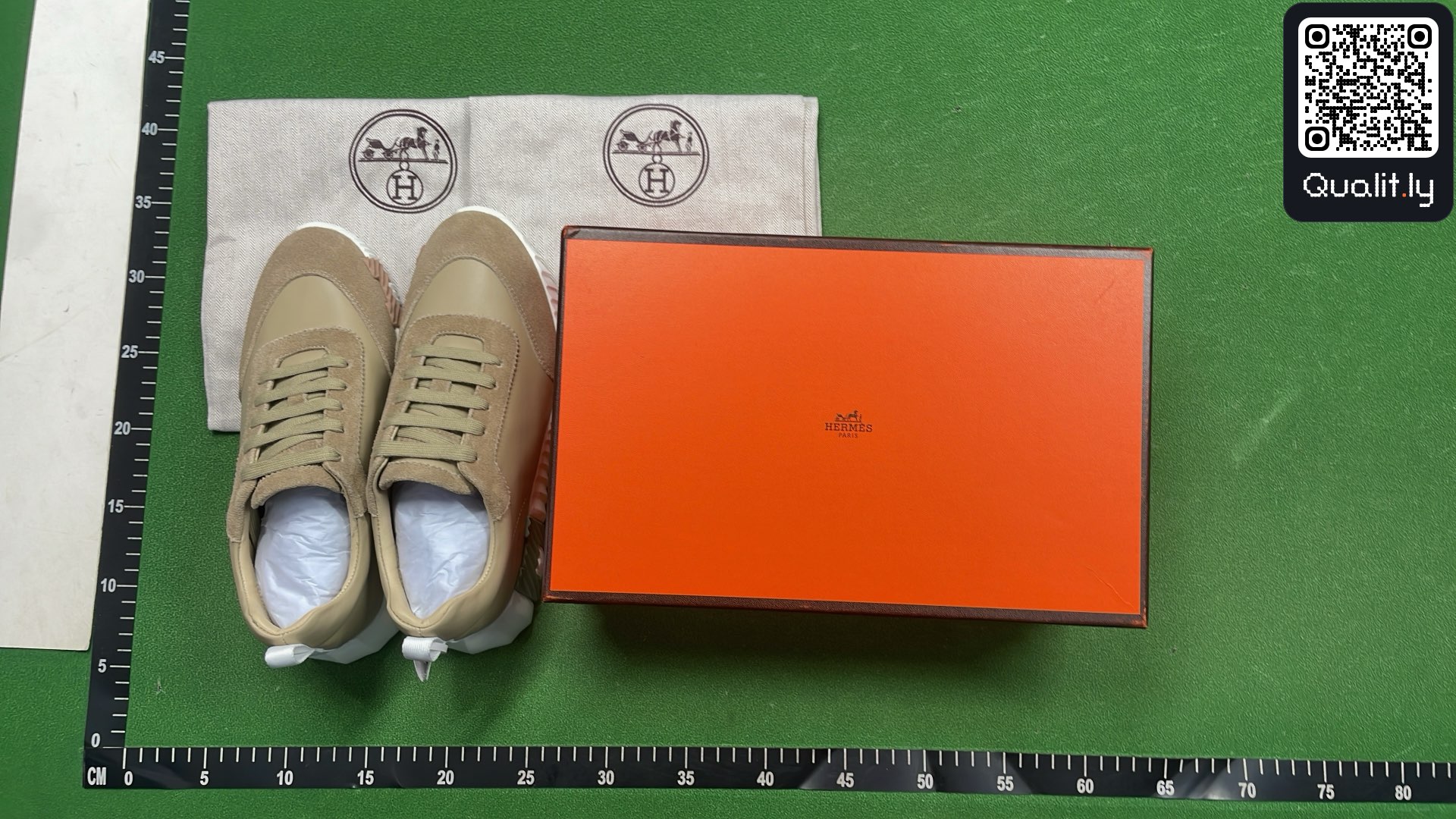 球鞋 QC 照片 1 / 6