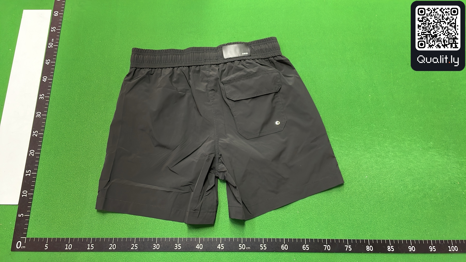短裤 QC 照片 3 / 12