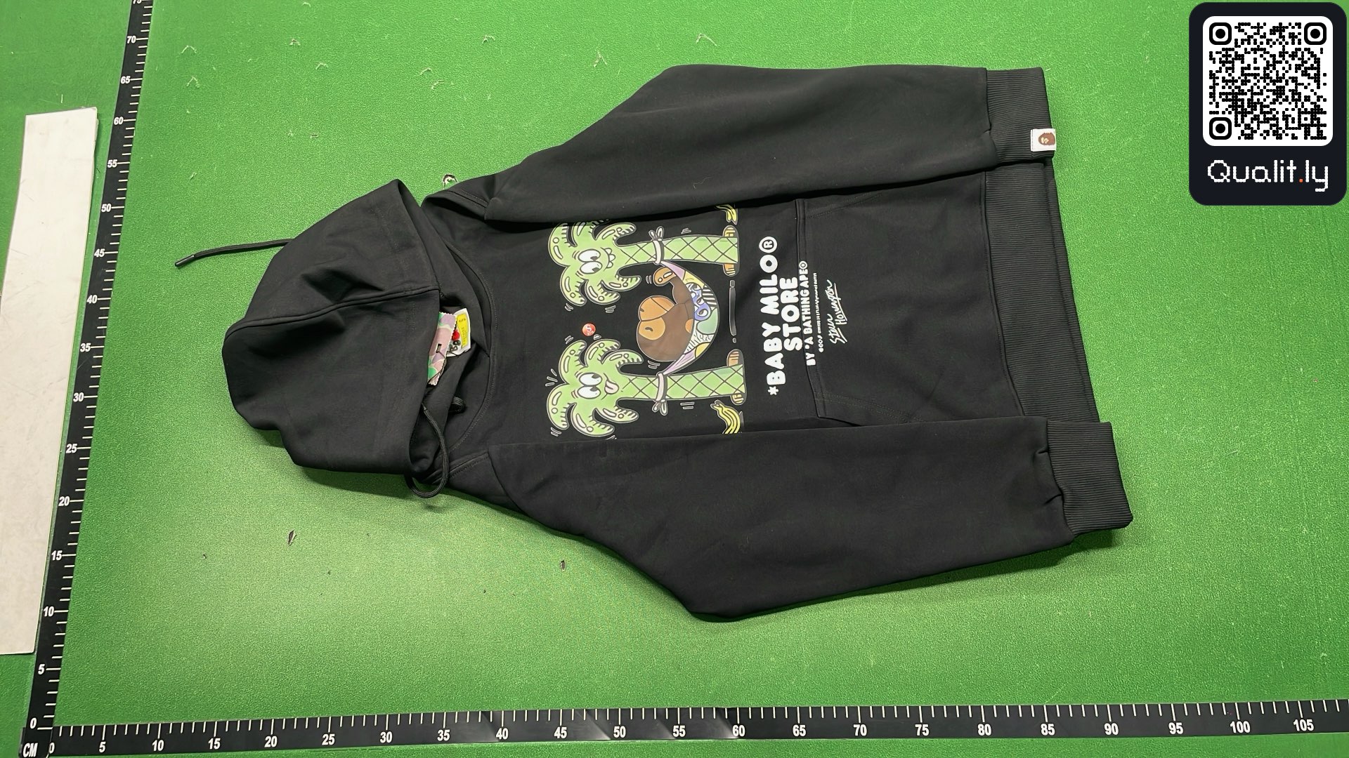 Bluza z kapturem — zdjęcie QC 2 z 4