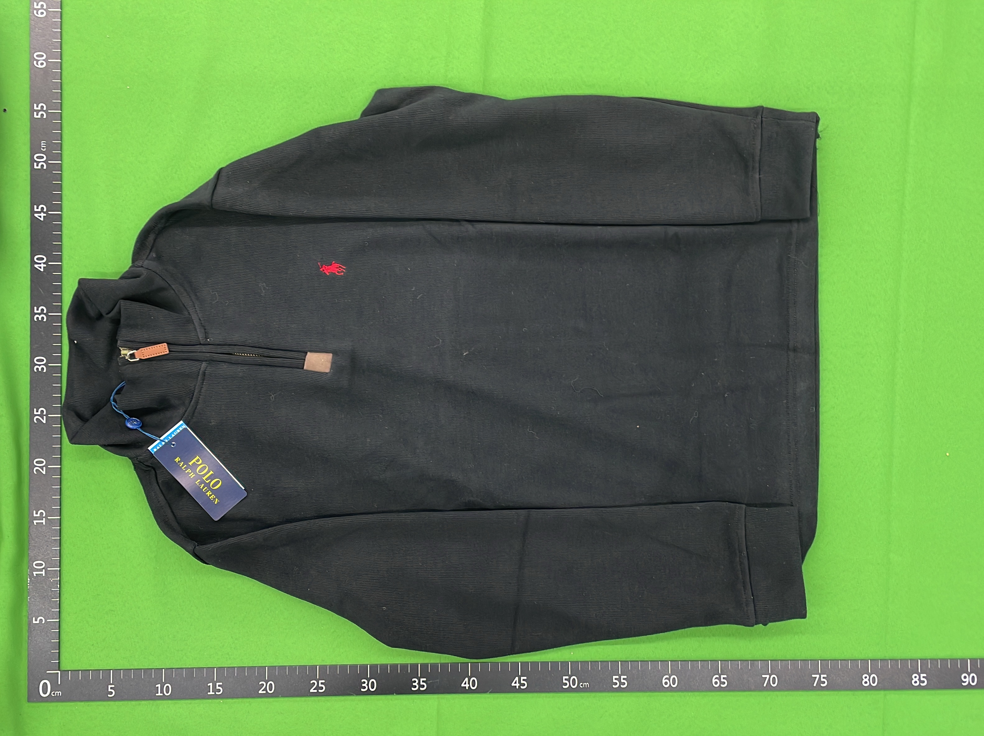 Sweatshirt QC photo 2 of 84