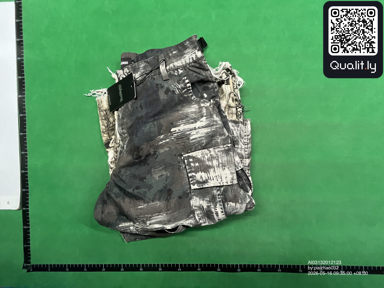 Shorts — QC-Foto 1 von 8
