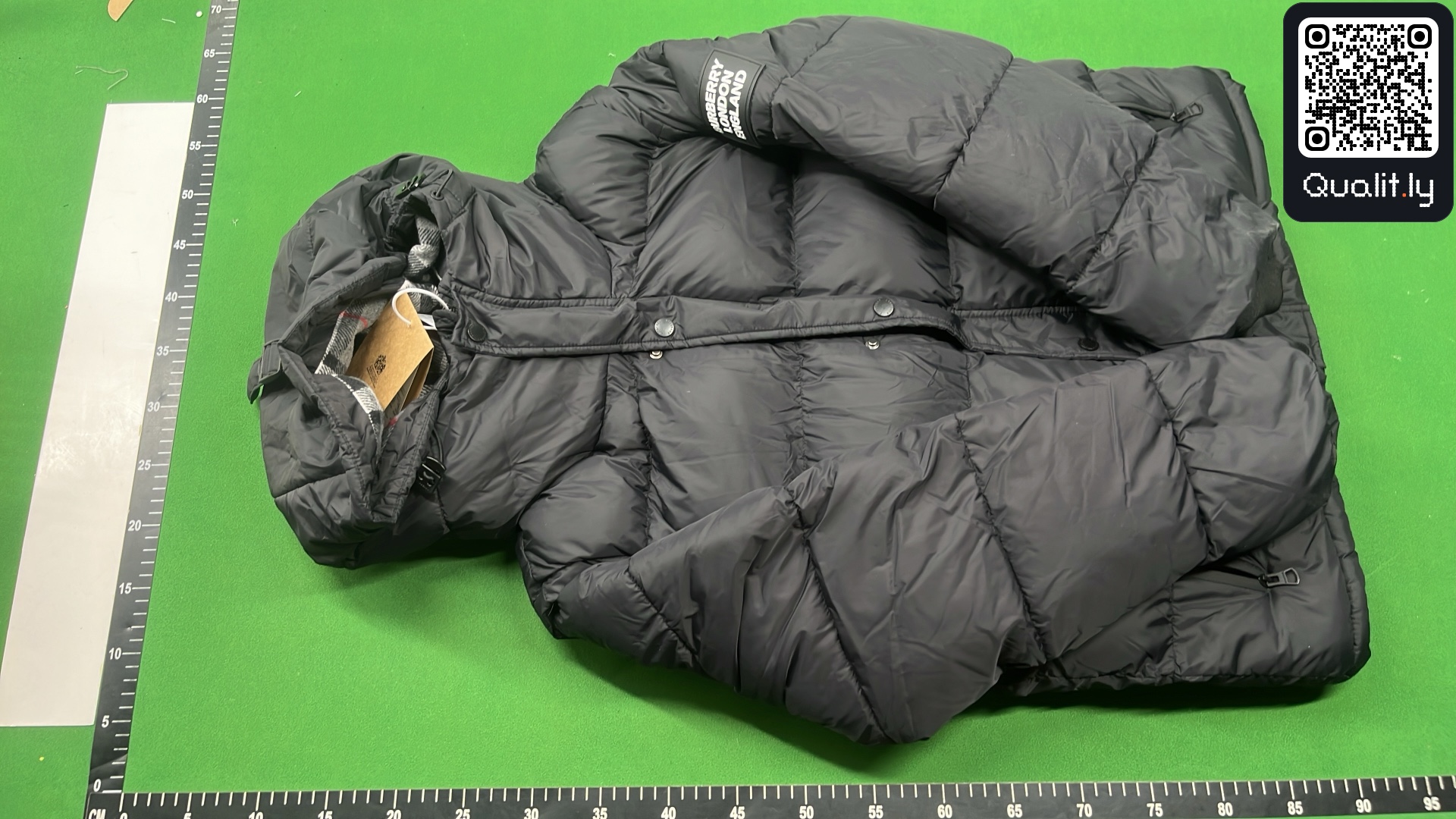 Jacket QC photo 2 of 66
