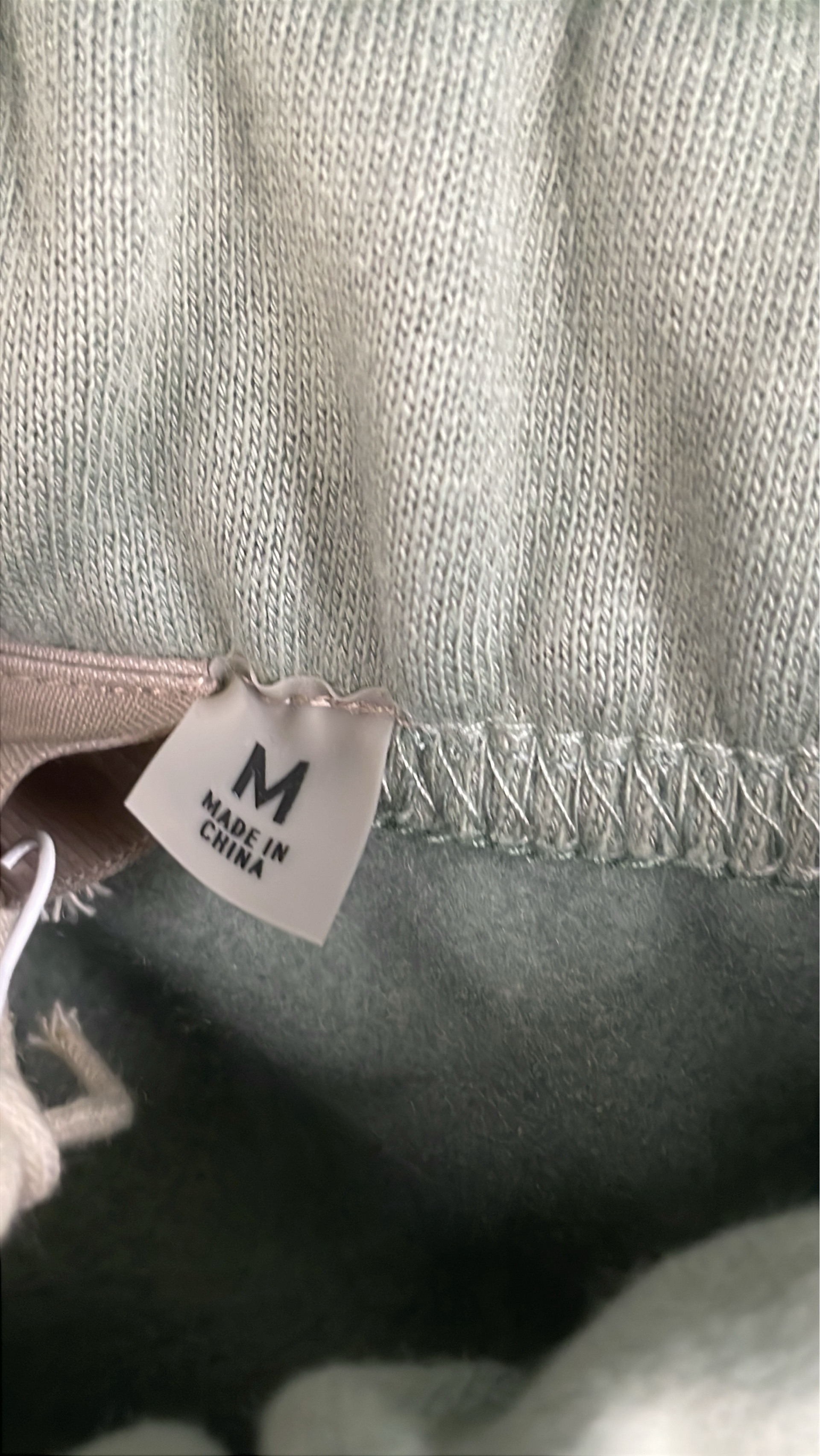Pantaloni — fotografie QC 1 din 4