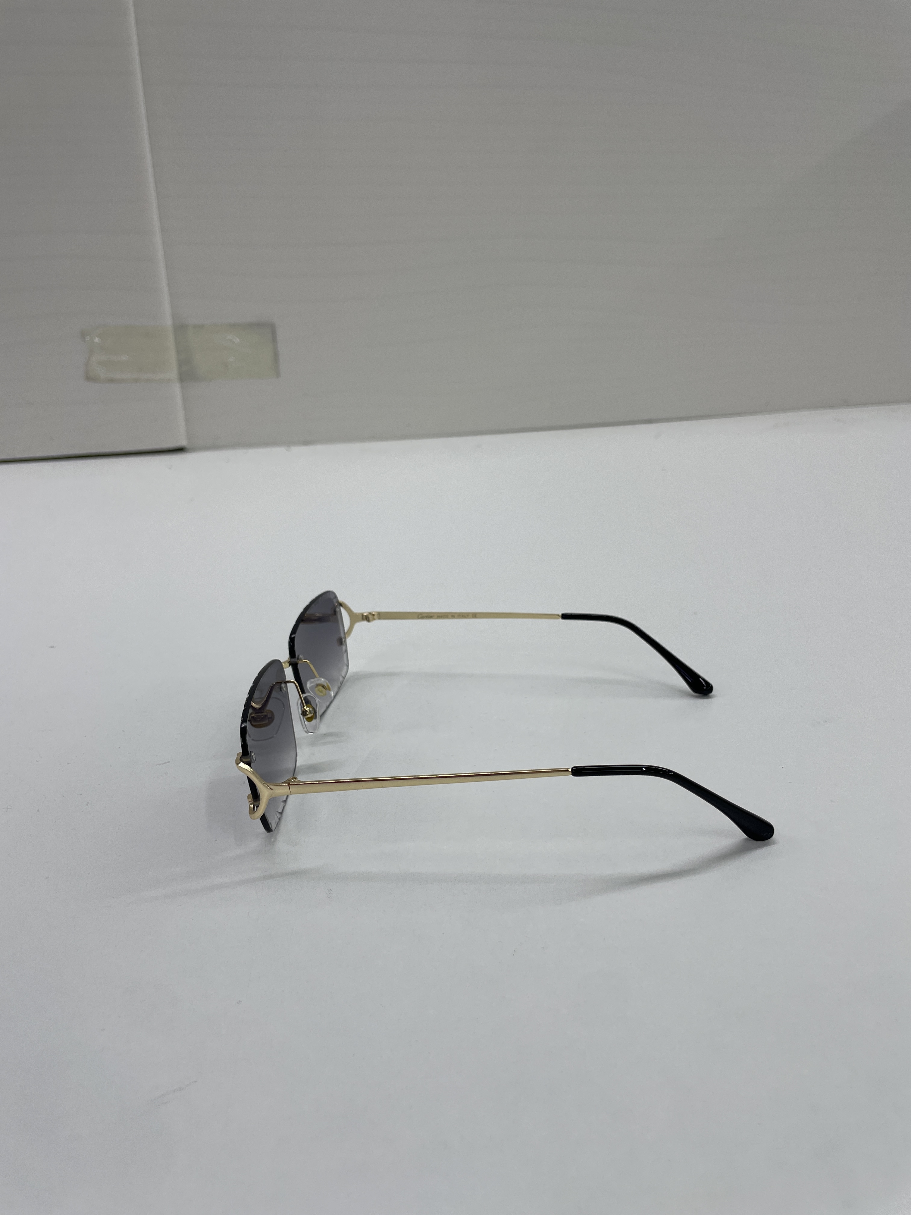 Sunglasses QC photo 3 of 5