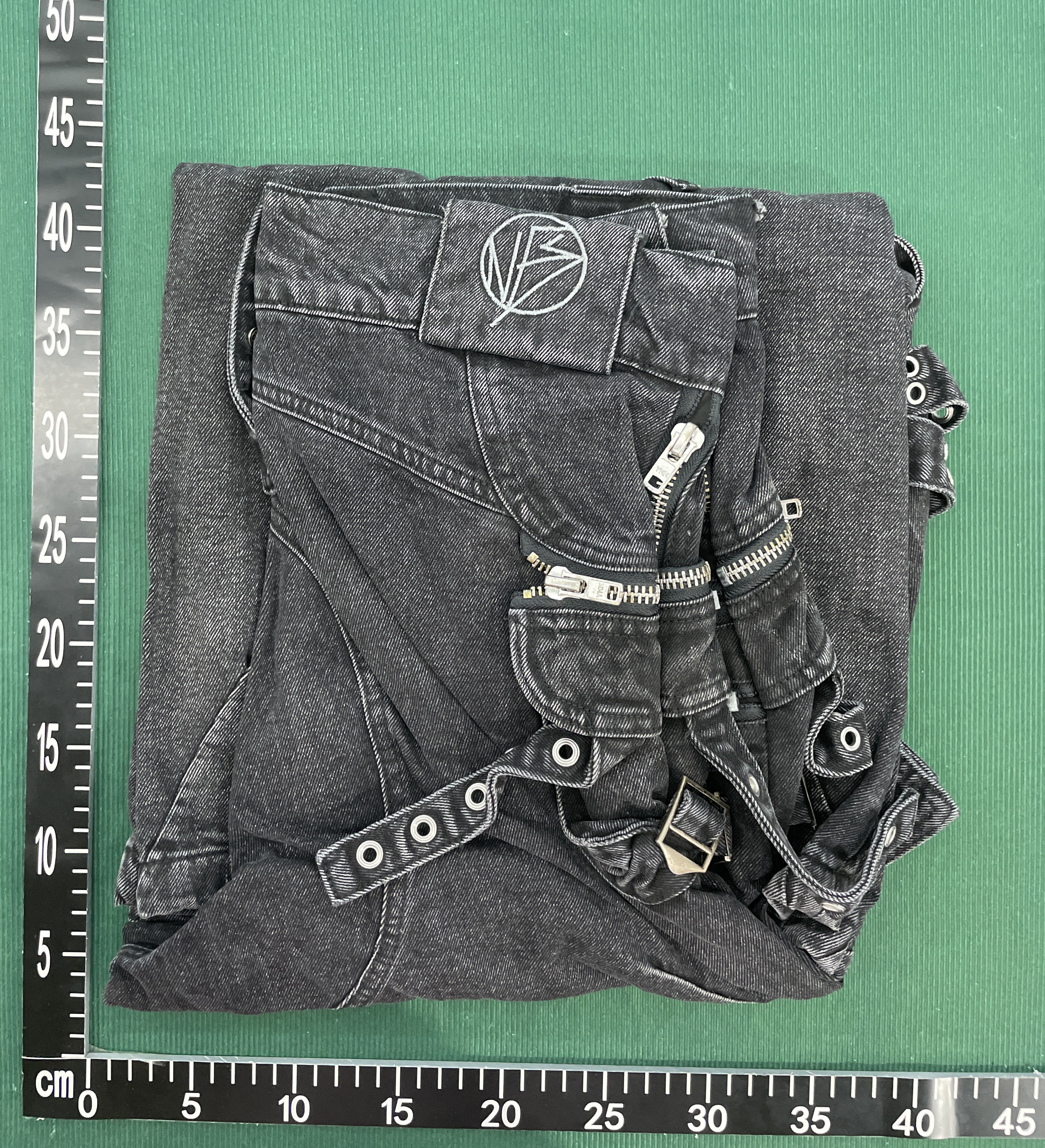 パンツ QC写真 1/43