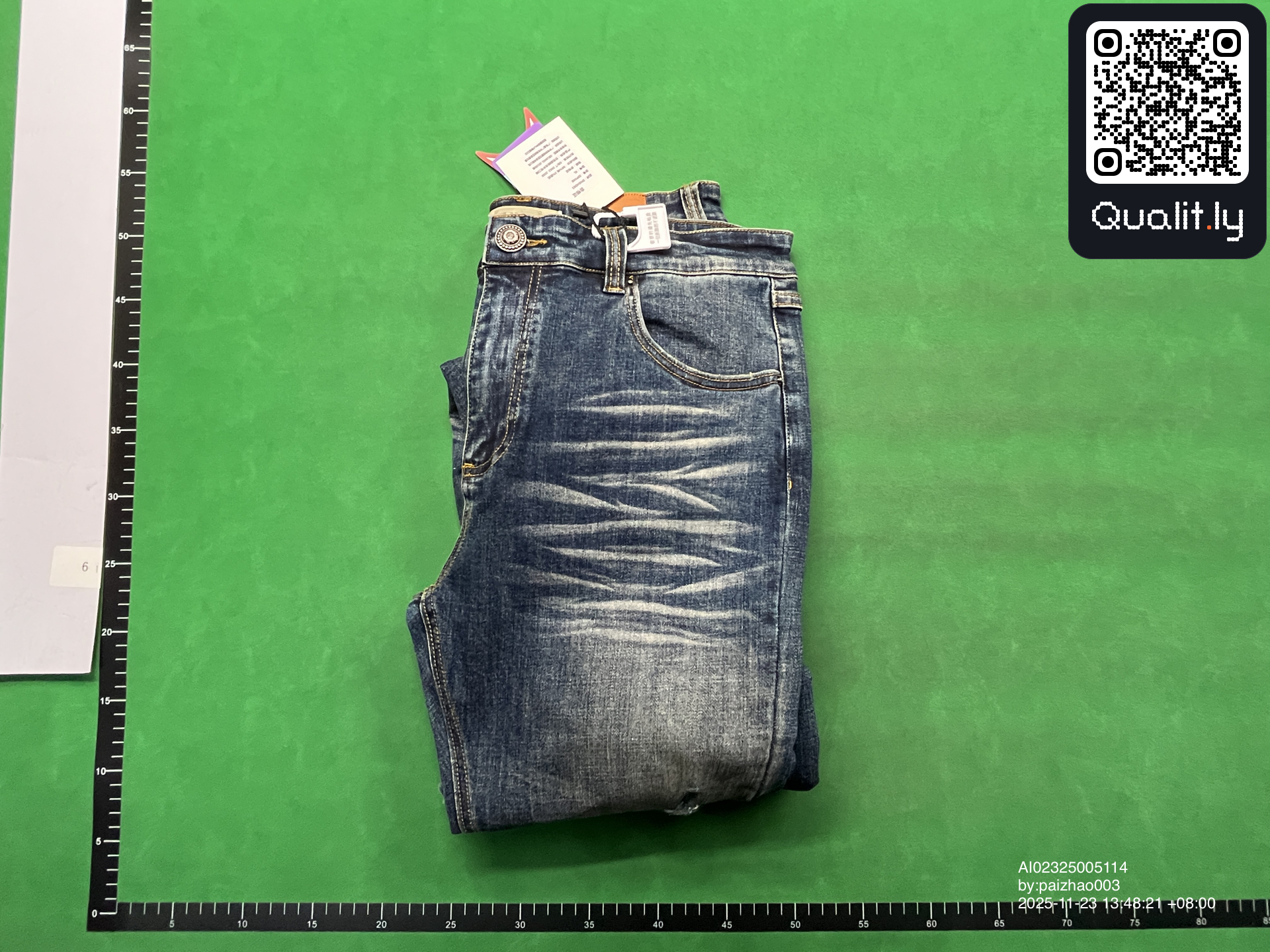 Jeans QC photo 1 of 4
