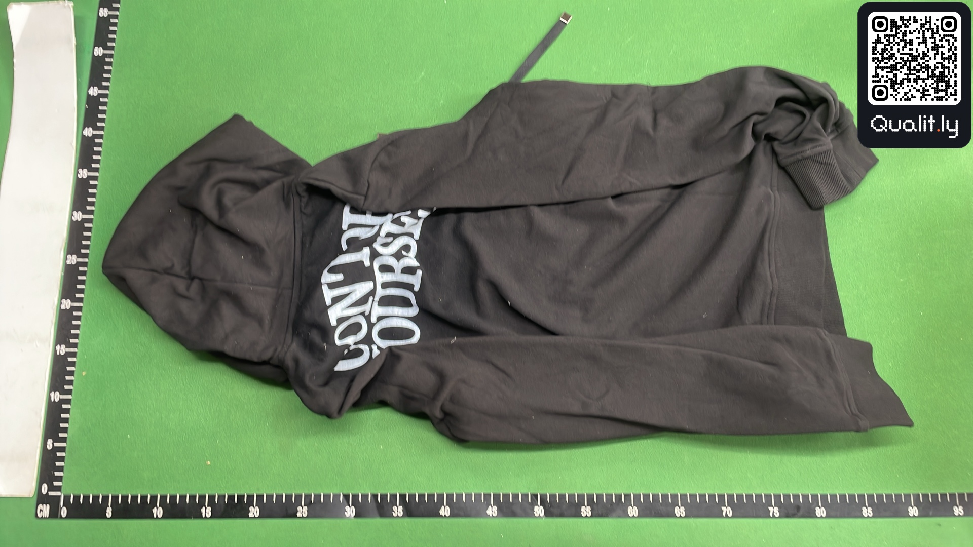 Hoodie — QC-foto 3 van 8