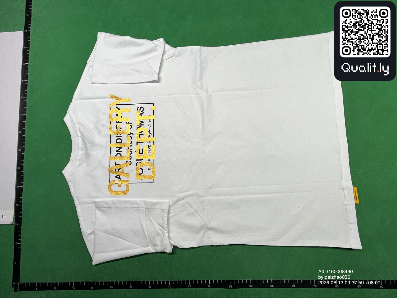 T-shirt QC photo 1 of 105