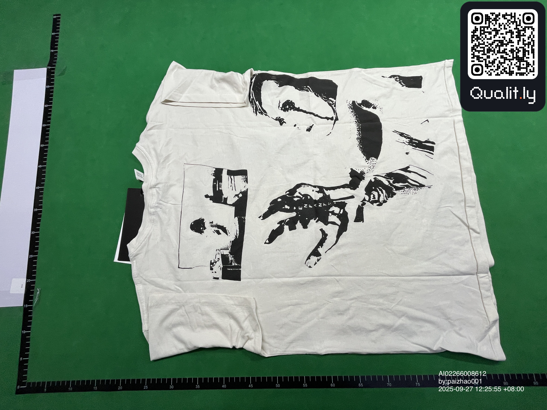 T-shirt — foto QC 2 di 18