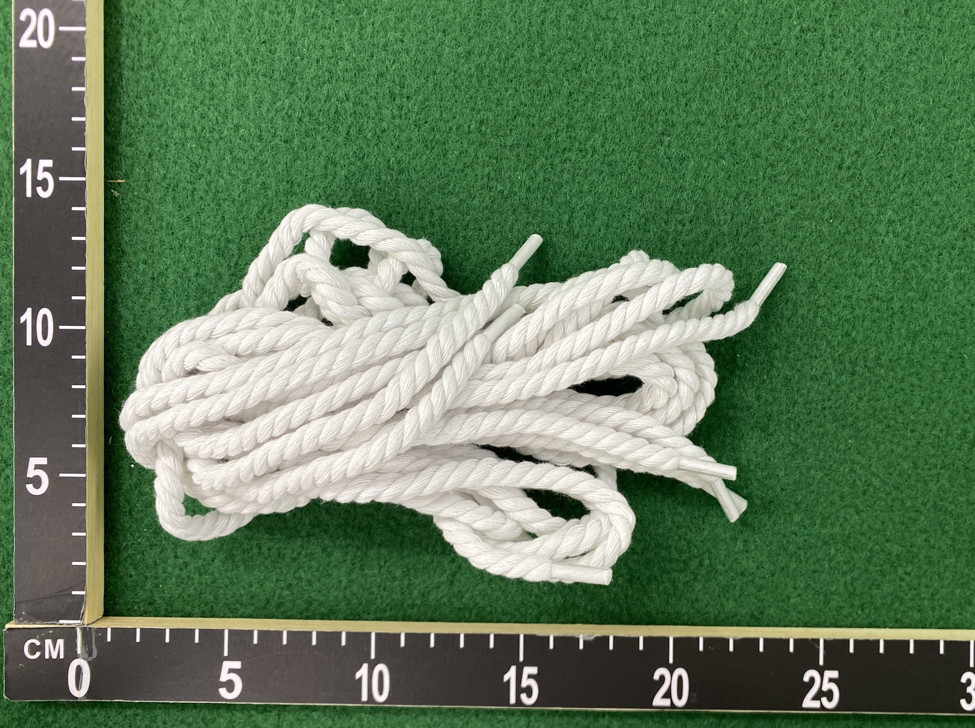 Sneakersy — zdjęcie QC 1 z 12