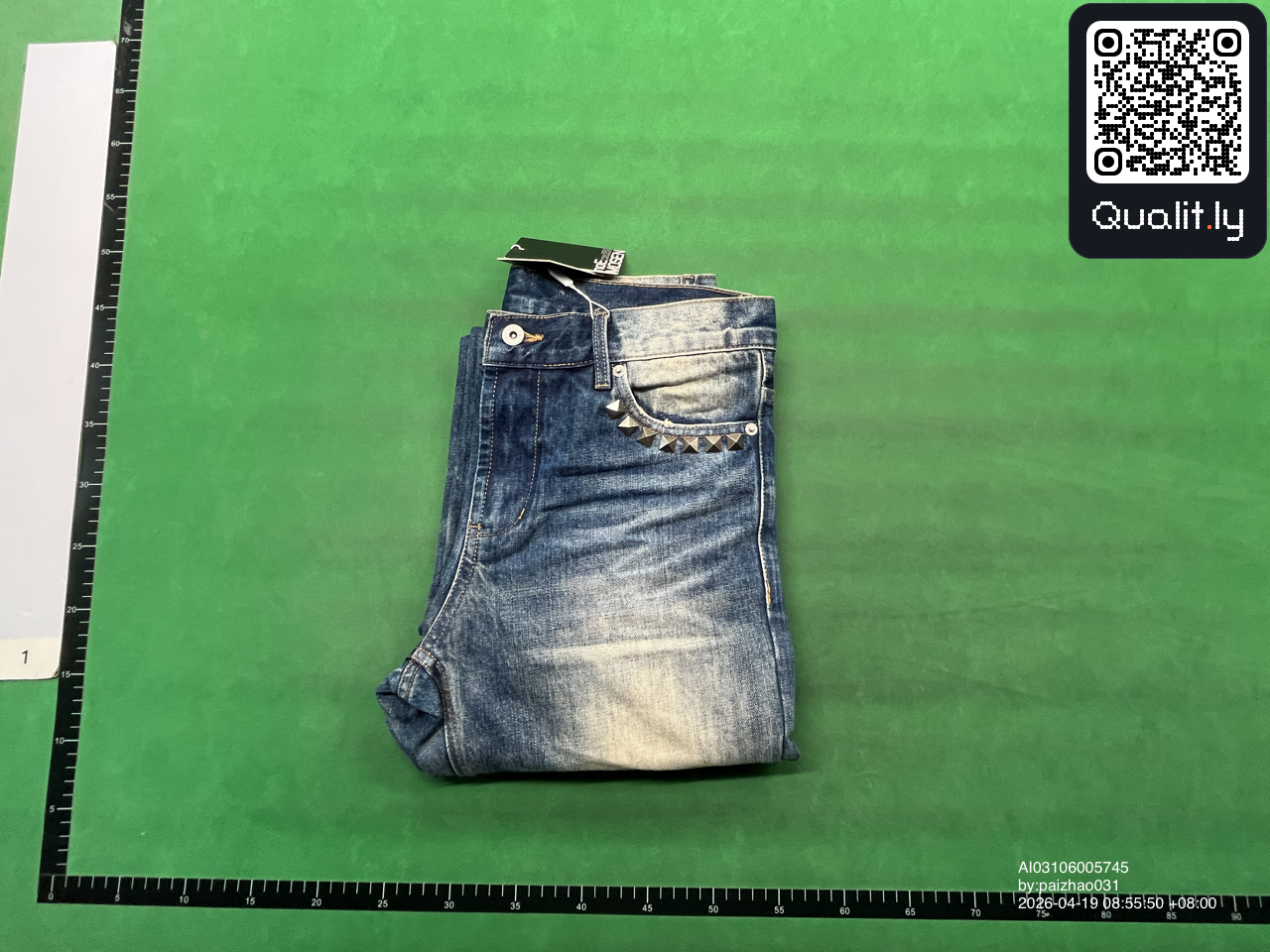 Jeans — QC-Foto 1 von 8