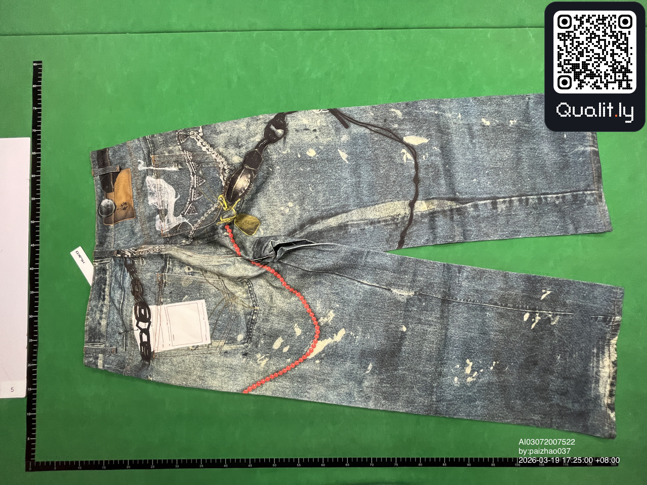 Jeans — QC-foto 2 van 8