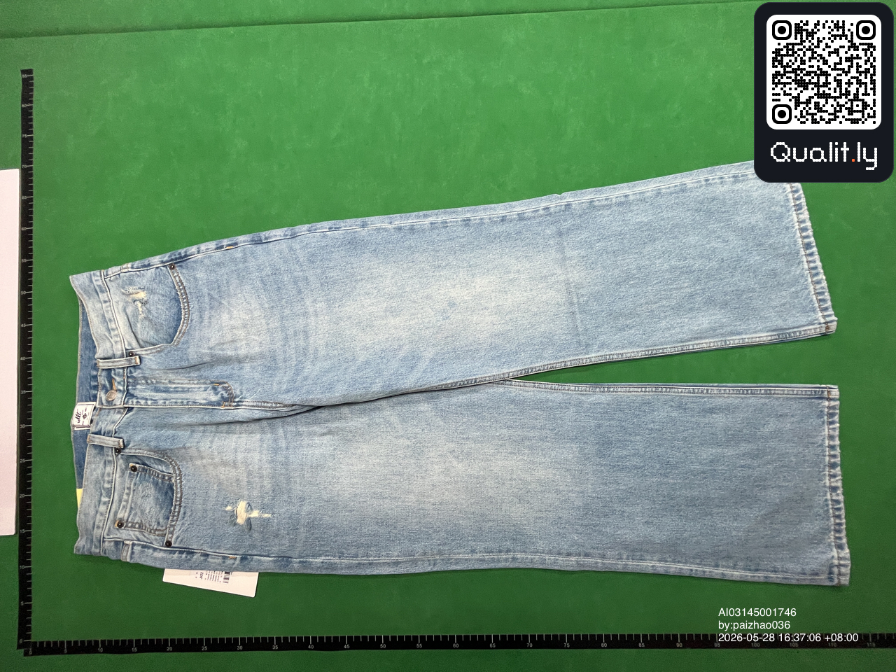 Jeans — QC-foto 2 av 24