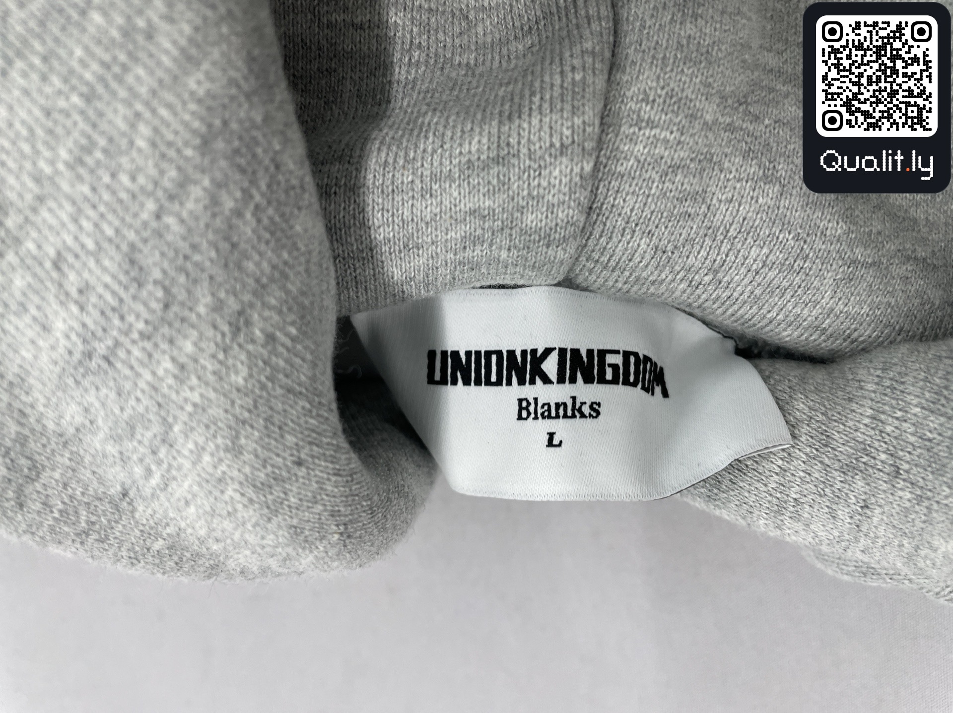 Hoodie — QC-foto 1 av 151