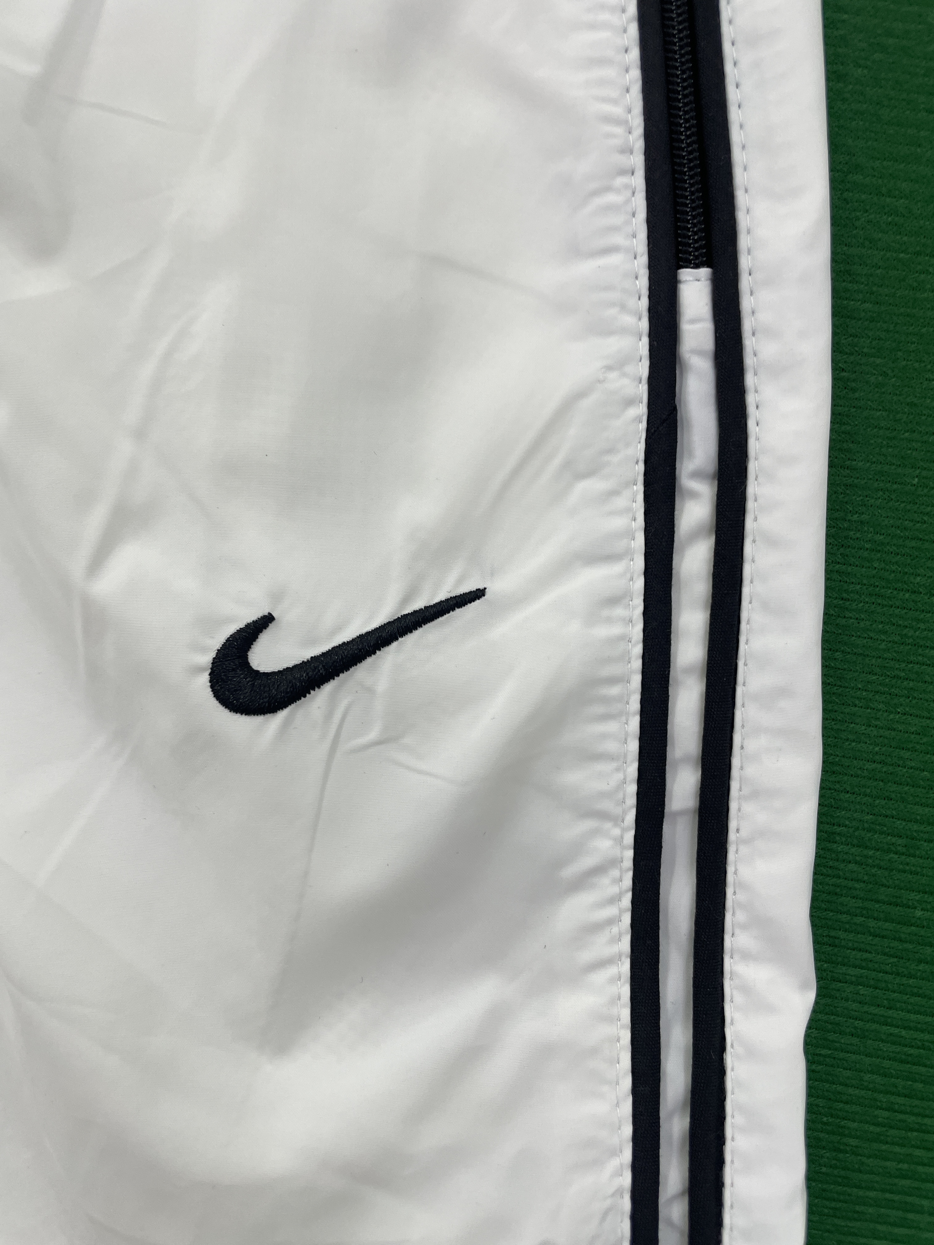 Pants QC photo 3 of 28