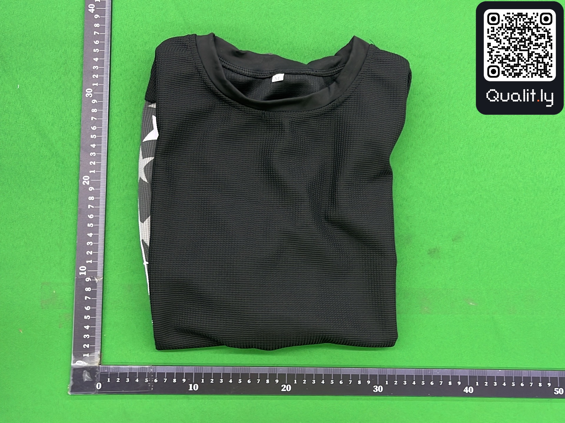 卫衣 QC 照片 1 / 4