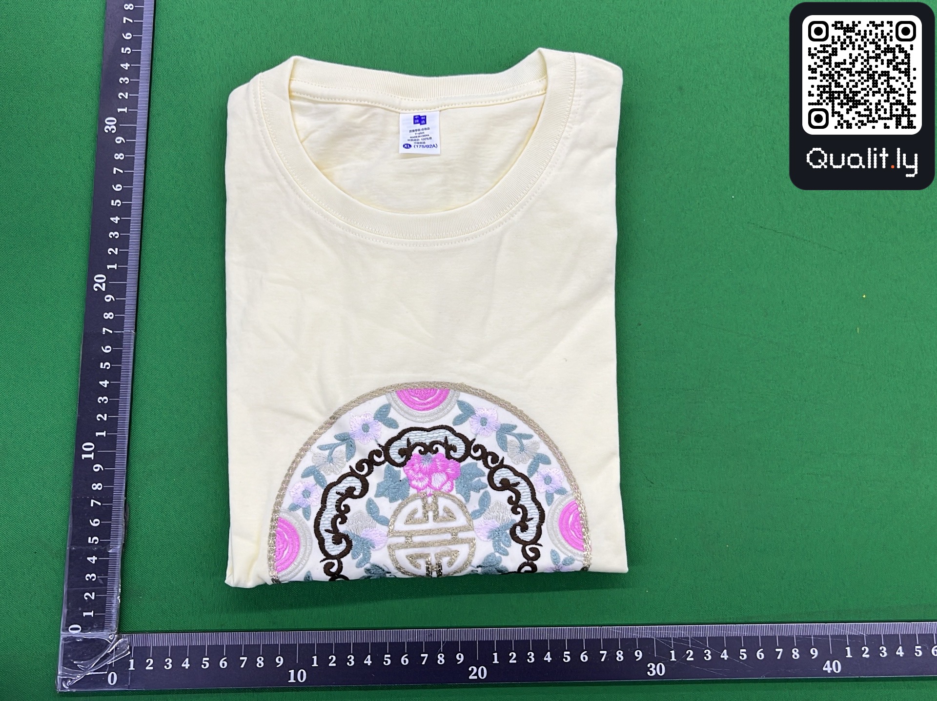 T-shirt — QC-foto 1 av 4