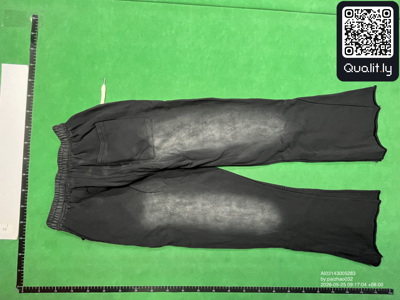 Pants QC photo 1 of 26