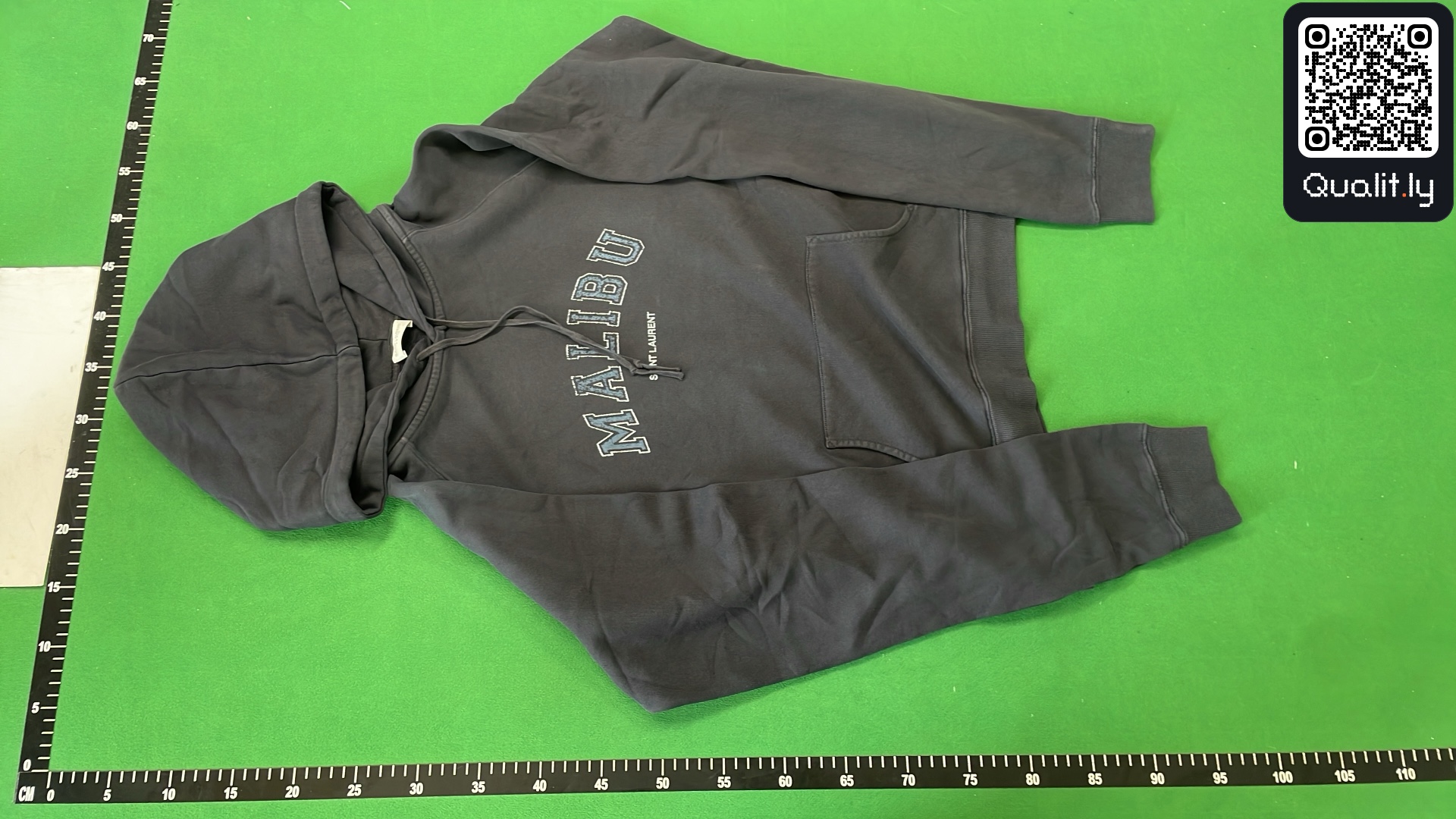 Hoodie QC photo 2 of 44