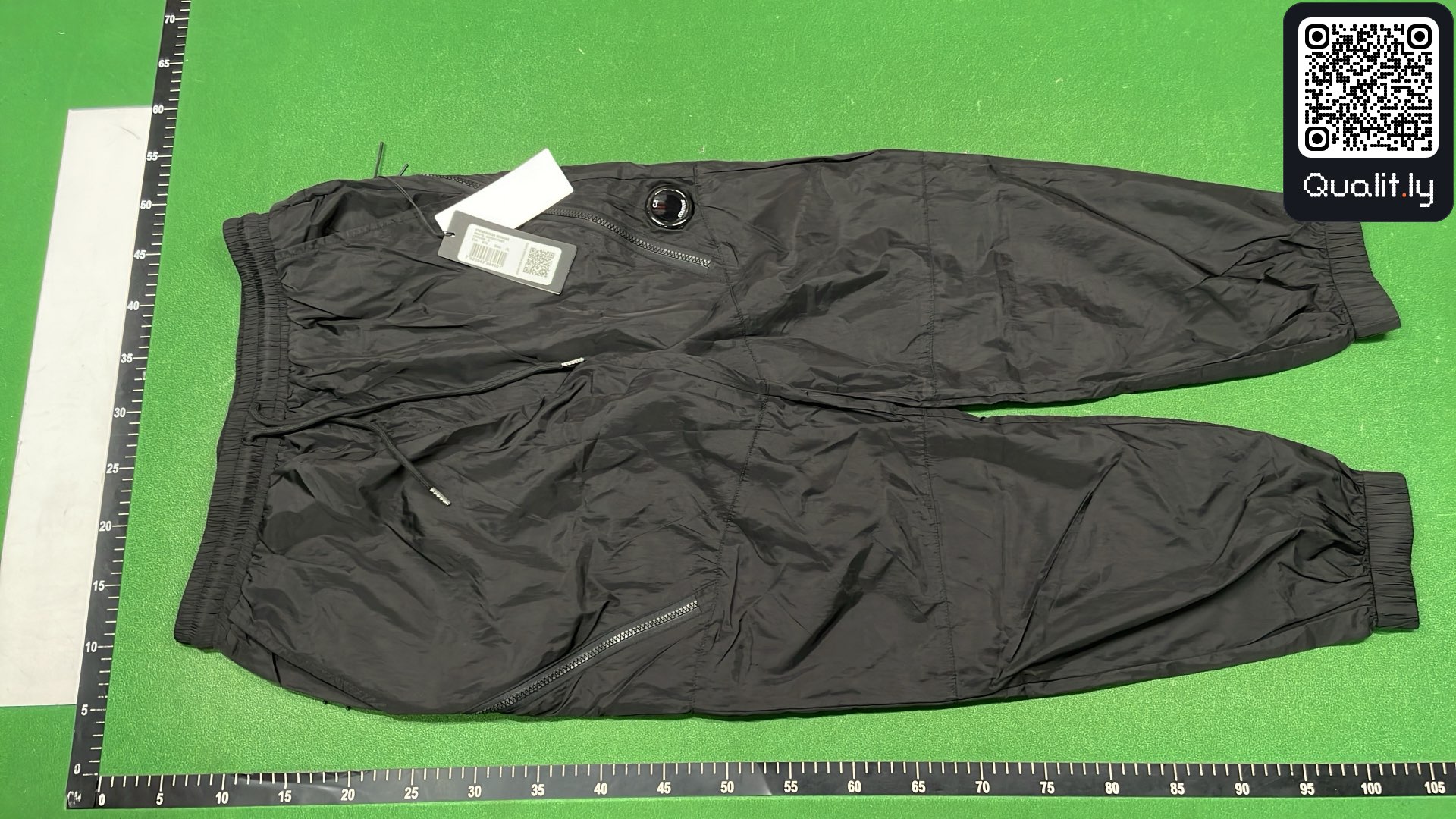Byxor — QC-foto 2 av 4