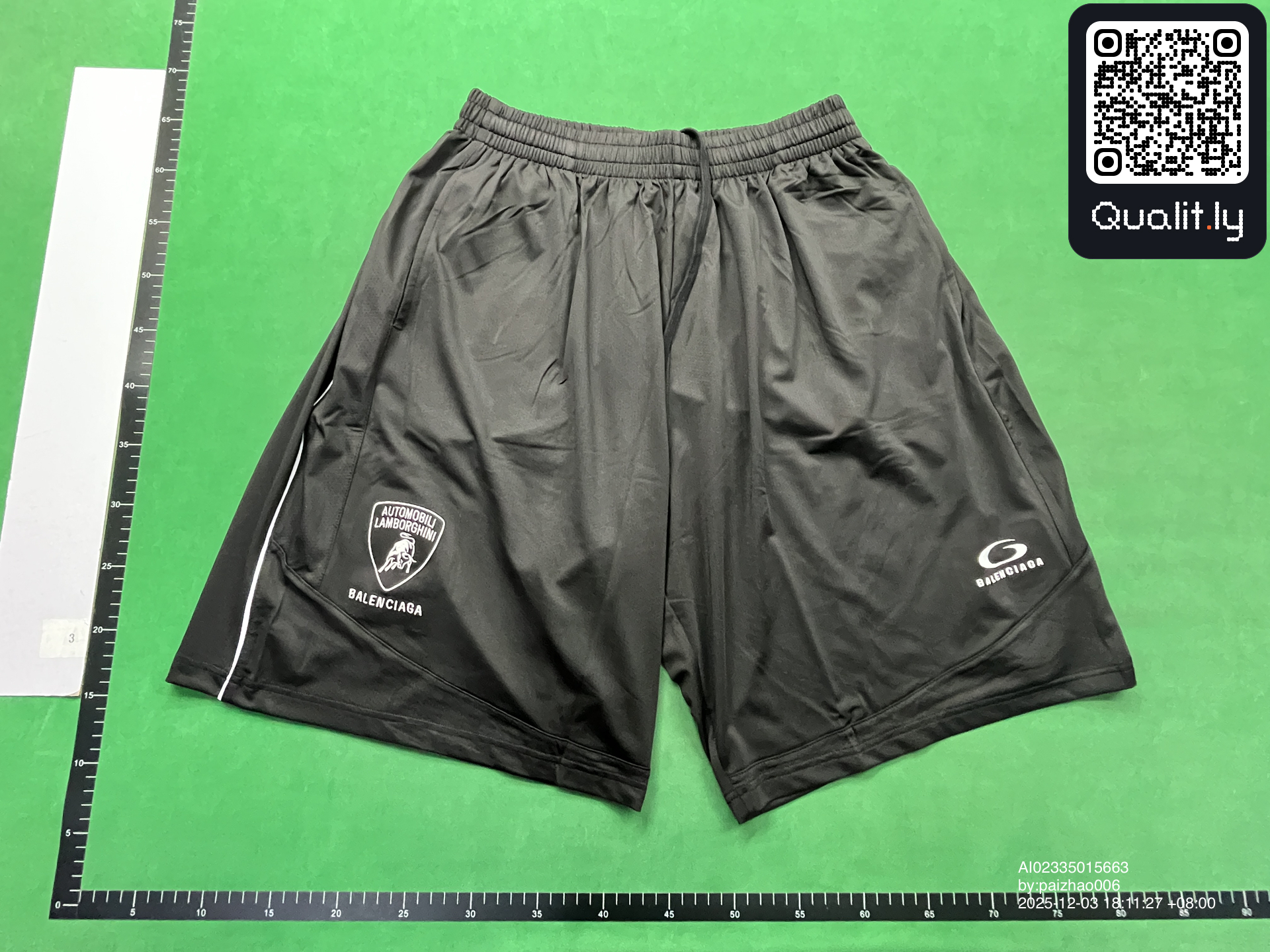 Pantaloni scurți — fotografie QC 3 din 34