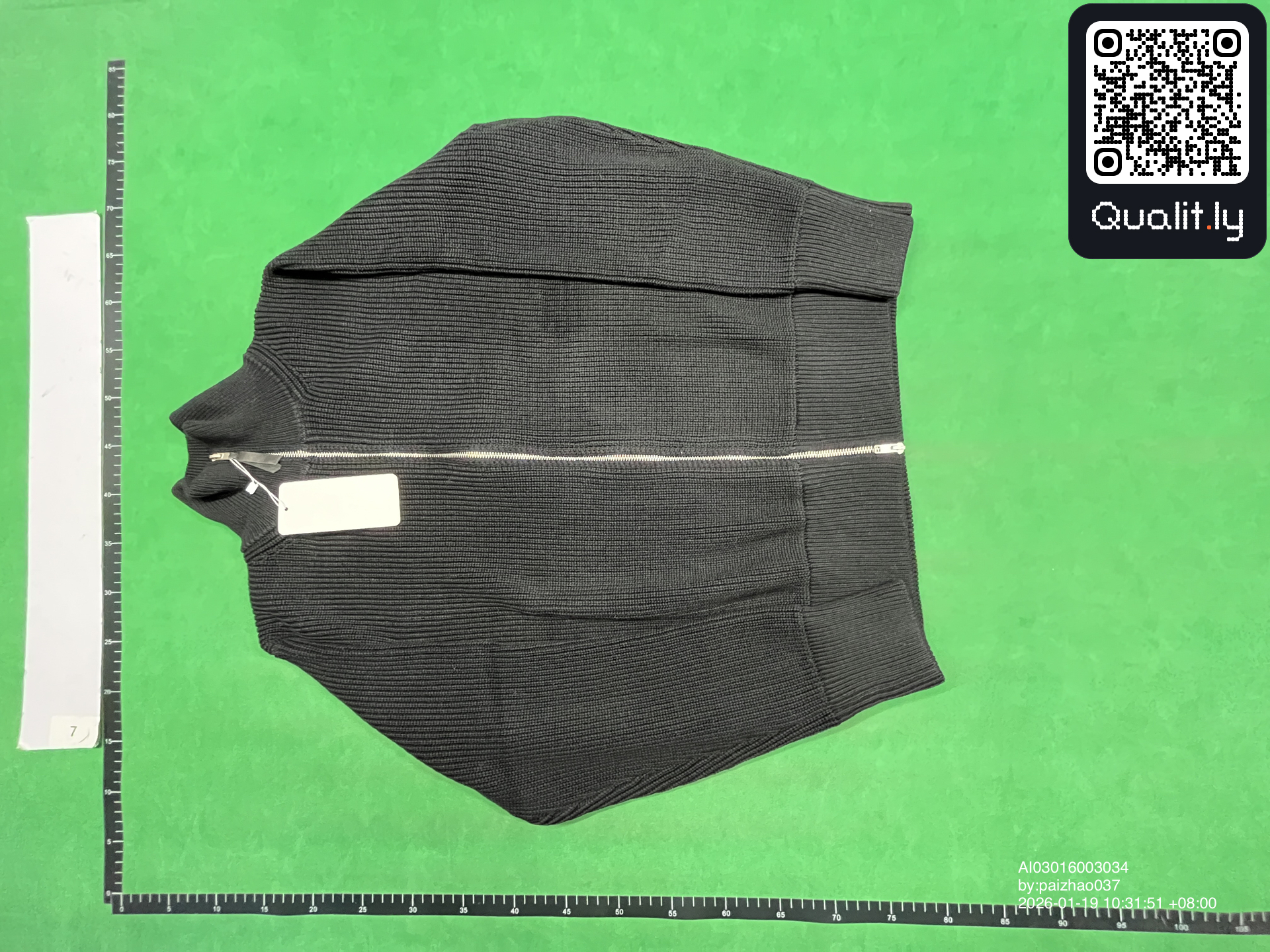 毛衣 QC 照片 3 / 4