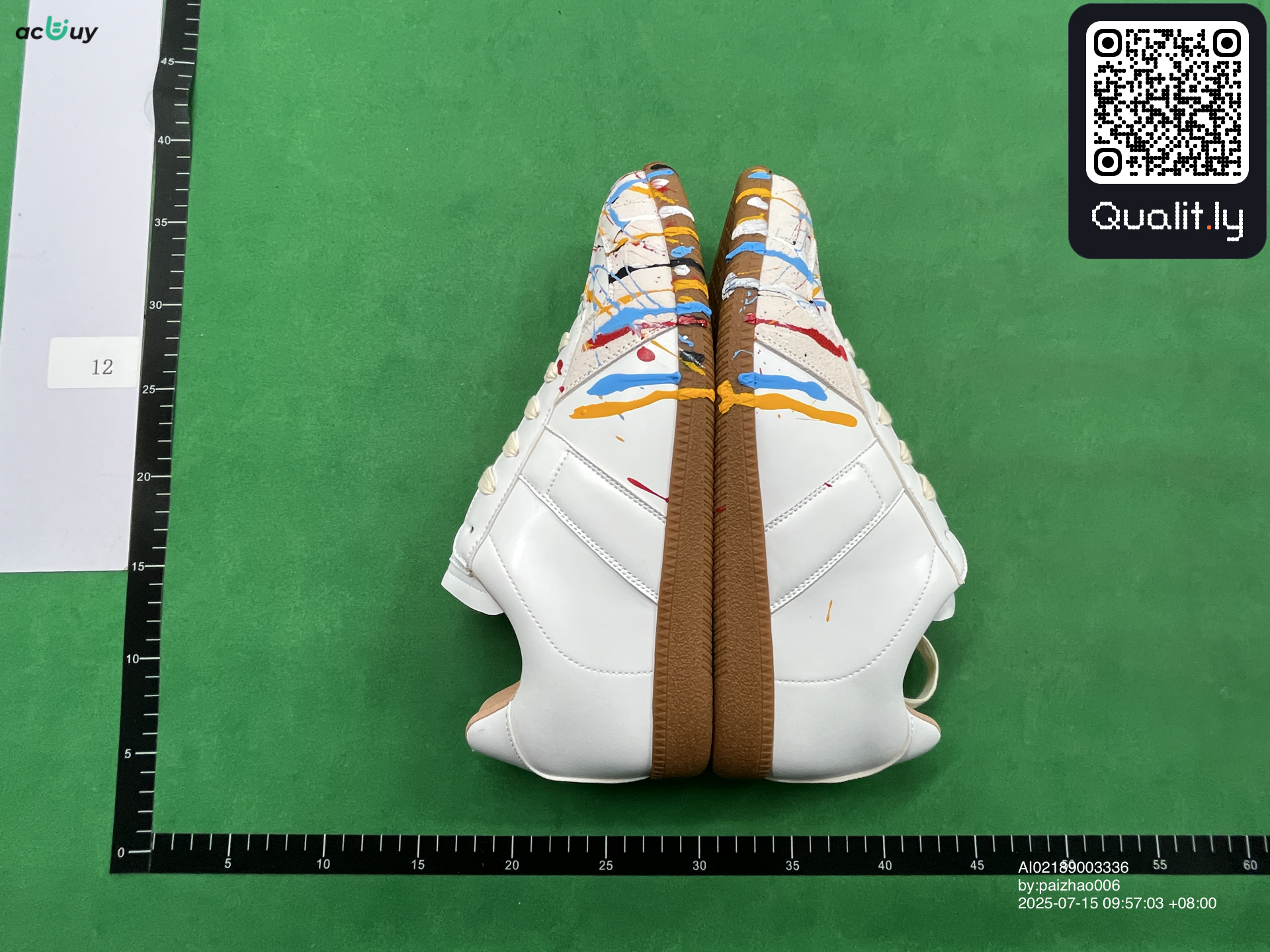 Sneakers — foto QC 2 di 60