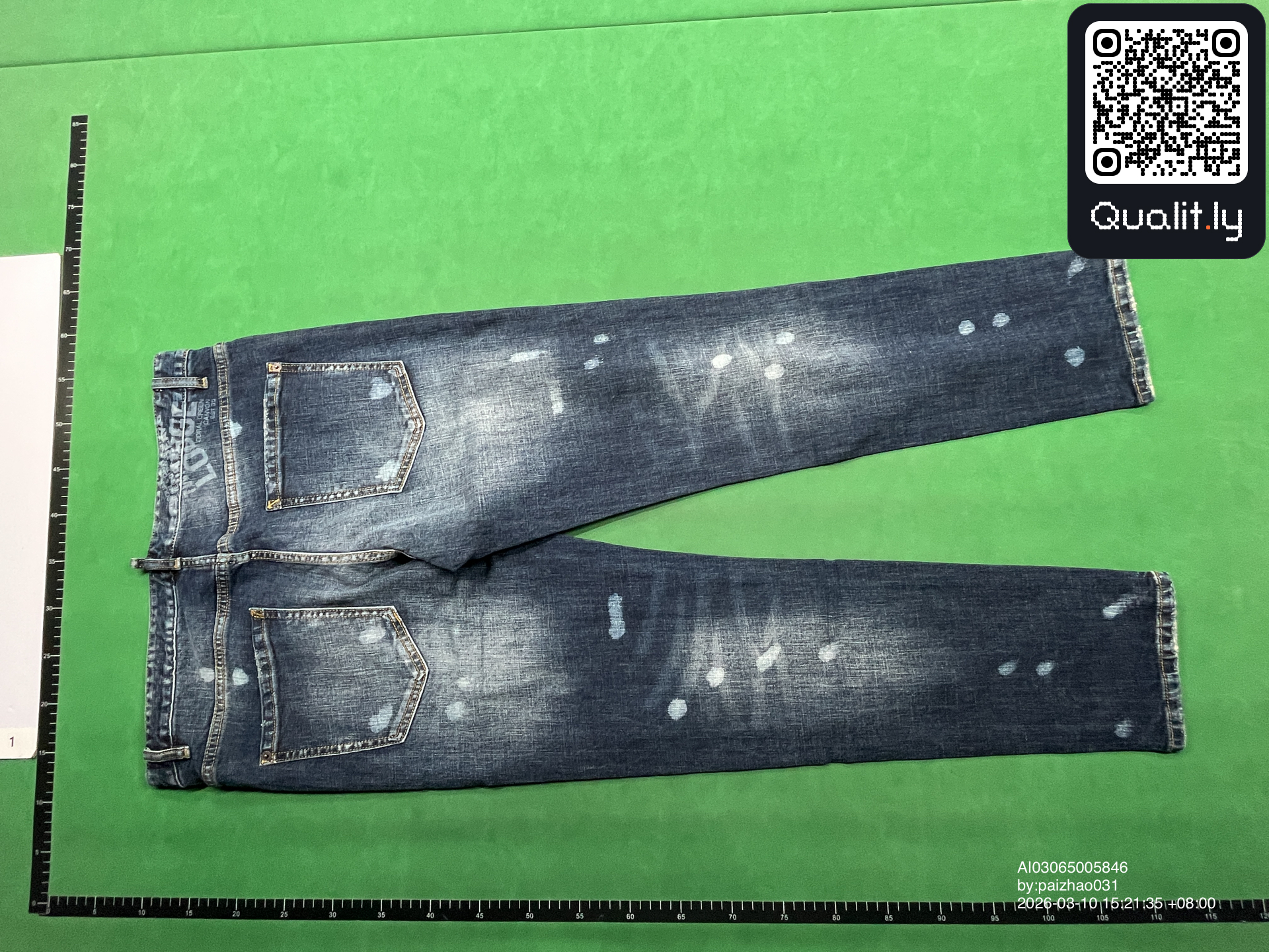 Jeans — QC-foto 2 av 44