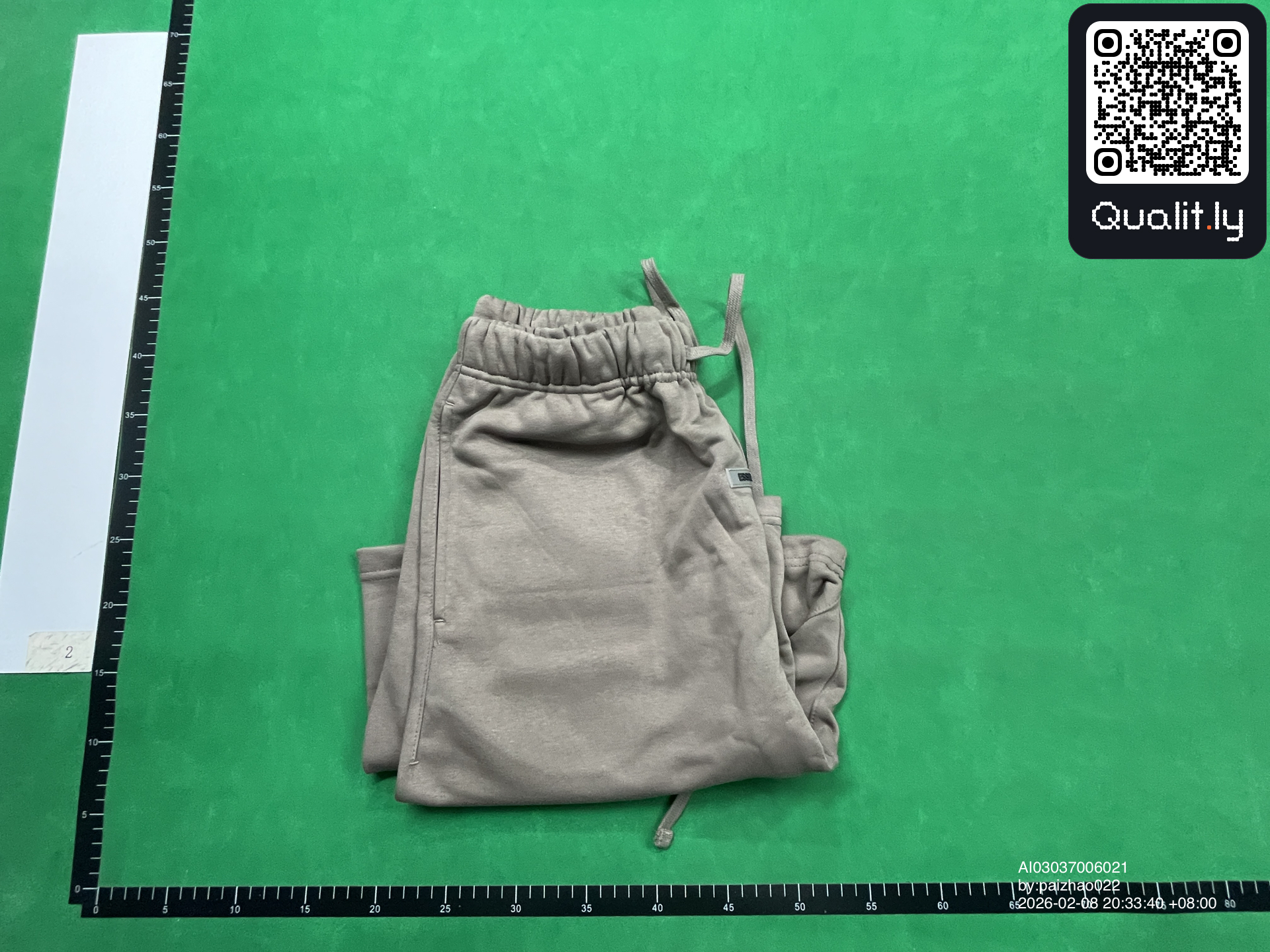 短裤 QC 照片 1 / 20