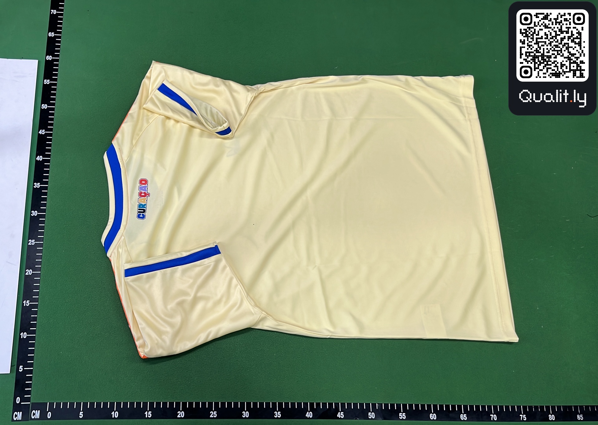 衬衫 QC 照片 3 / 32