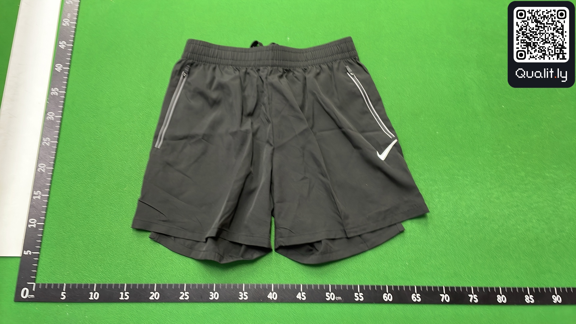 Shorts QC photo 3 of 20