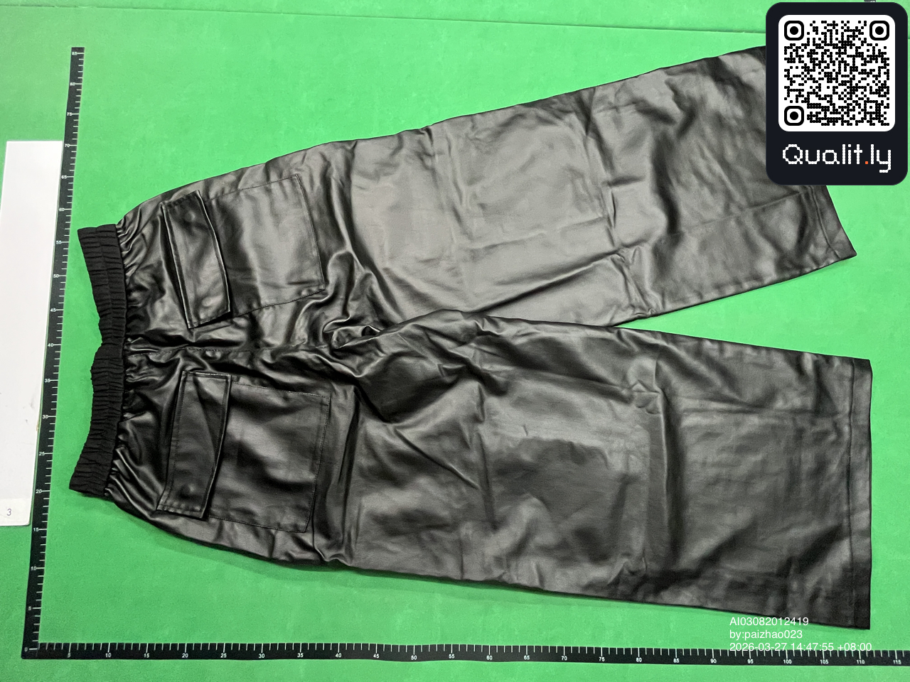 Pantalon — photo QC 2 sur 4