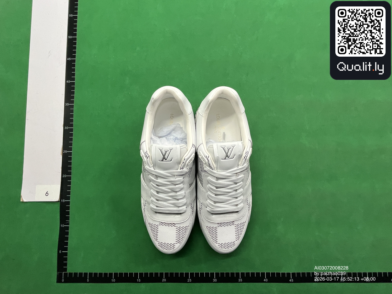 Sneakers — QC-foto 1 van 78