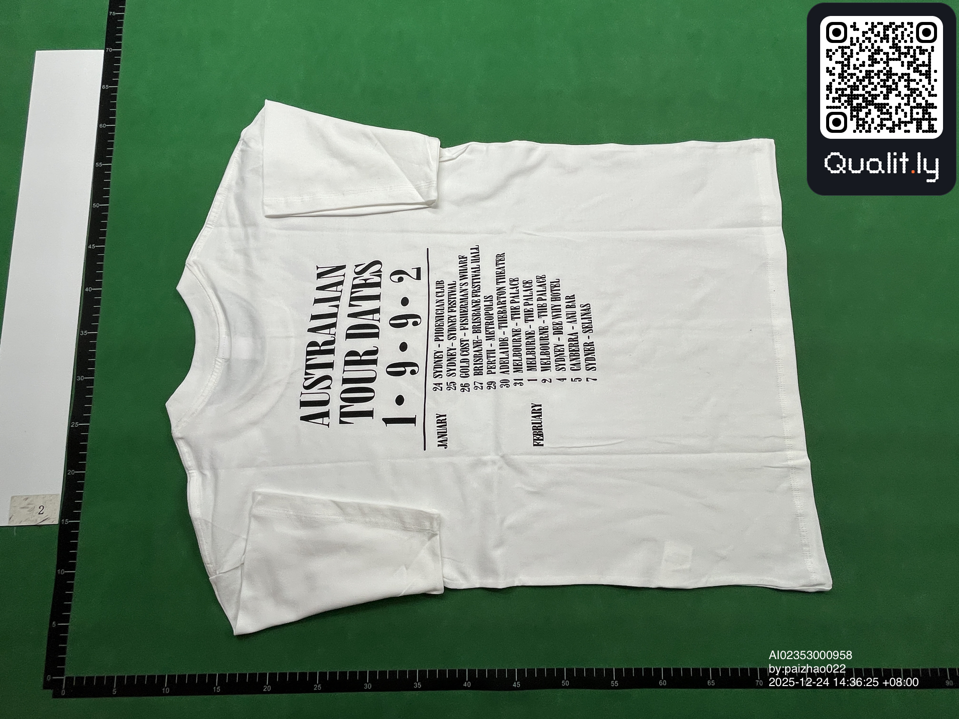 T-shirt — photo QC 2 sur 8