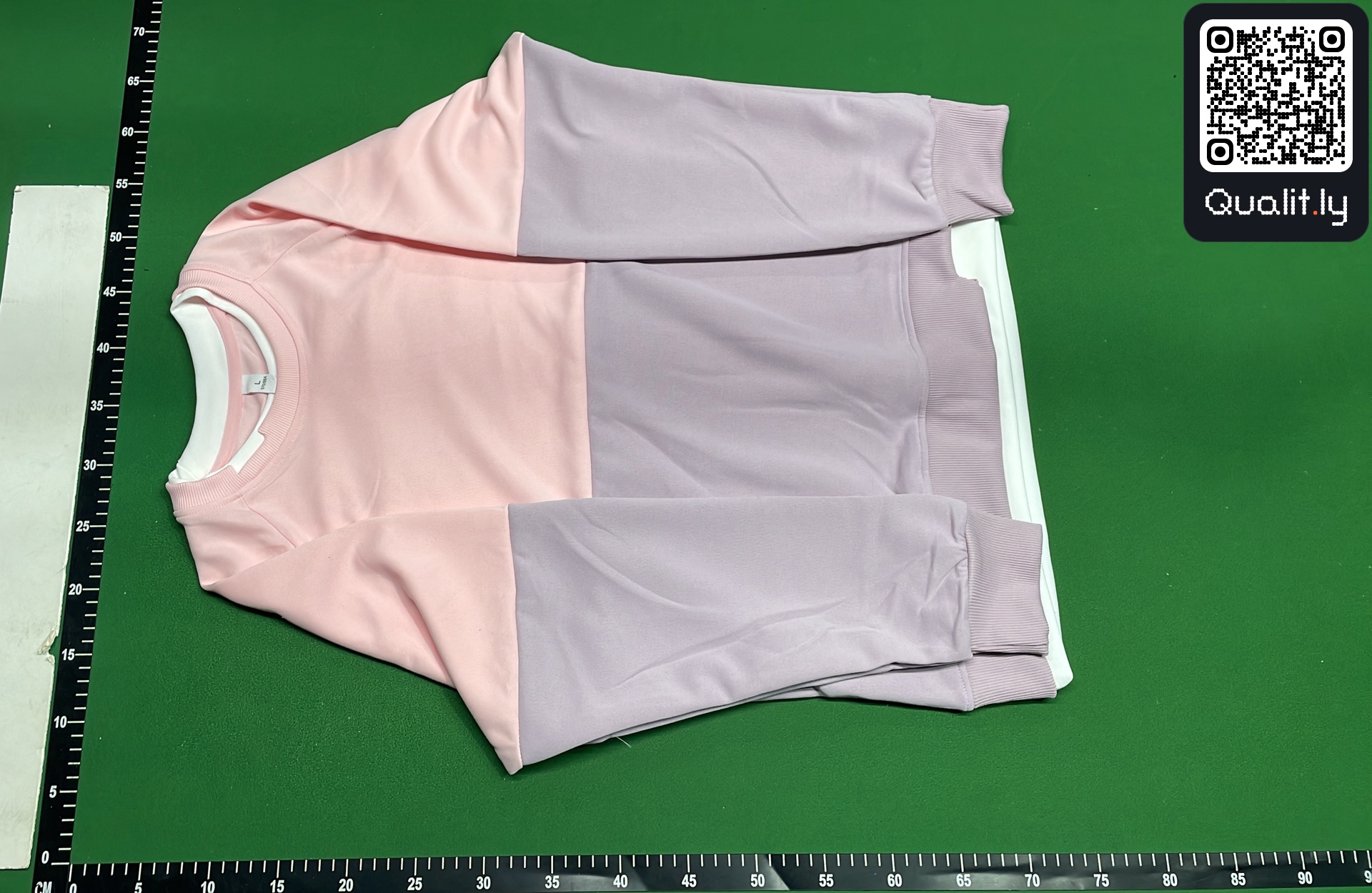 Sweatshirt QC photo 2 of 4