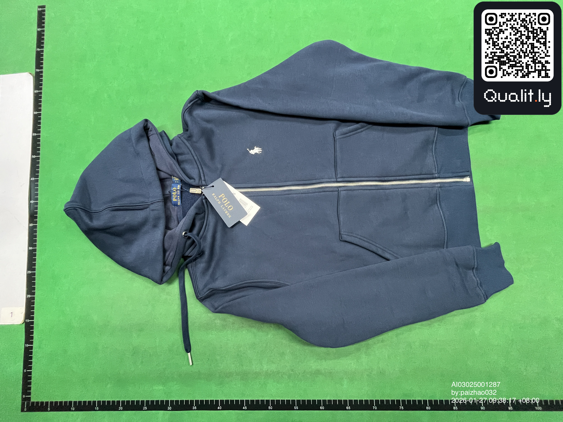 Sweater QC photo 3 of 4