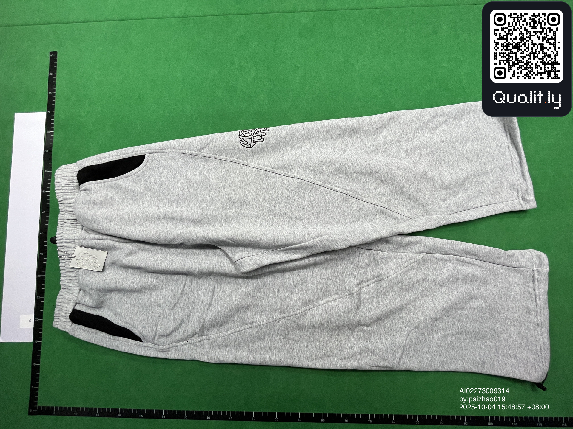 Pull — photo QC 3 sur 8